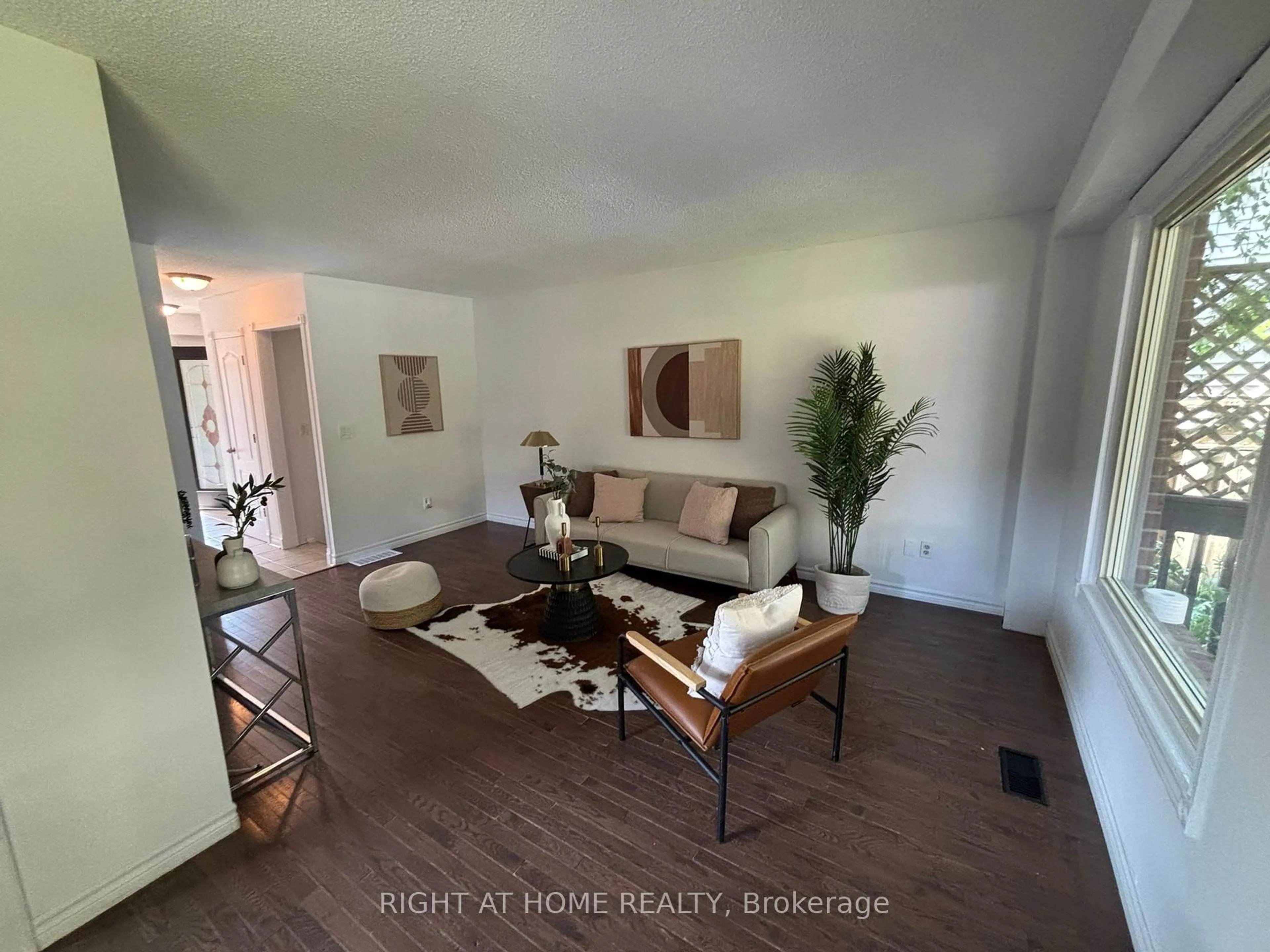 A pic of a room for 73 Birchfield Dr, Clarington Ontario L1E 1M7