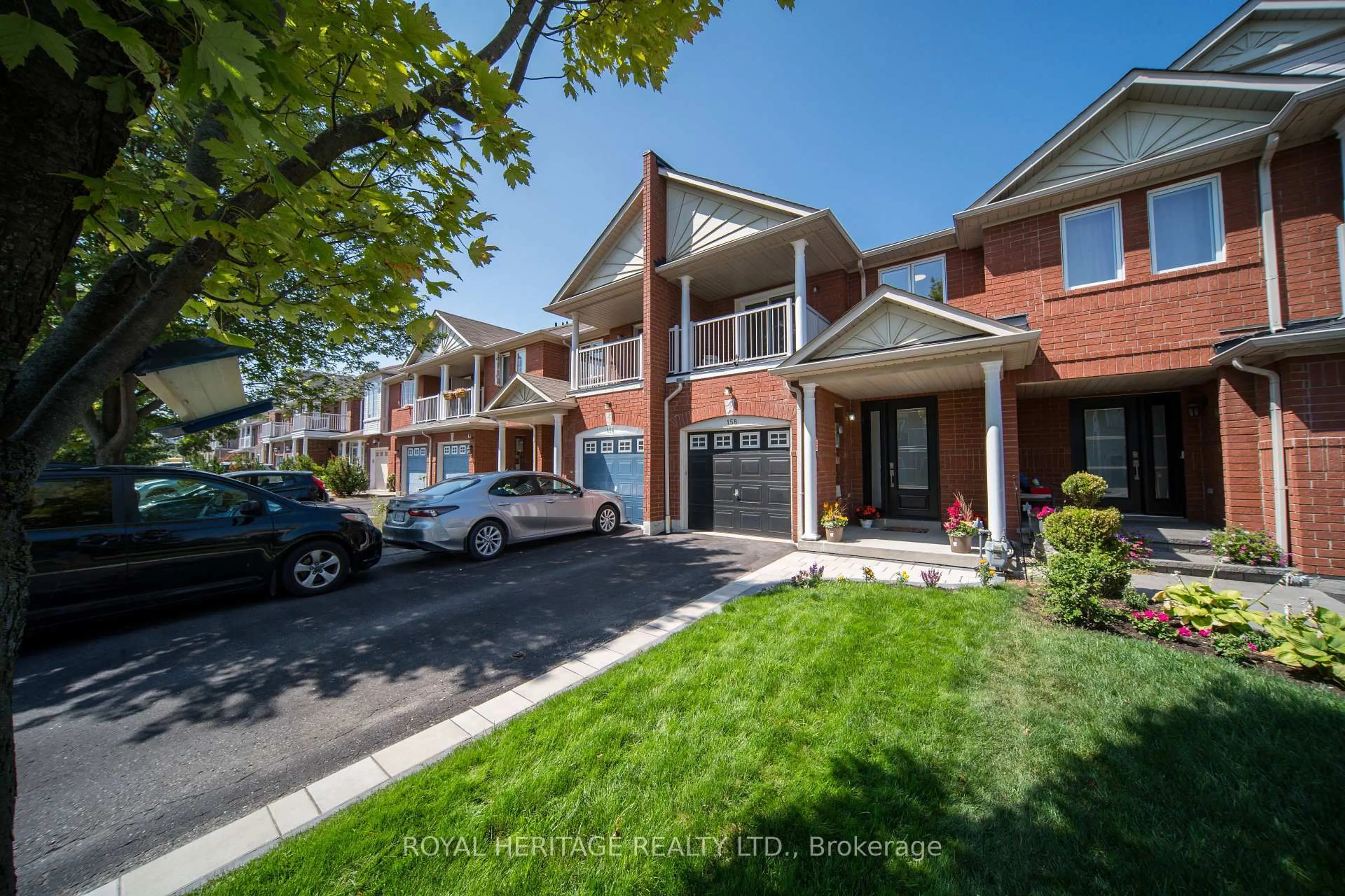 A pic from outside/outdoor area/front of a property/back of a property/a pic from drone, street for 158 Angier Cres, Ajax Ontario L1S 7R7