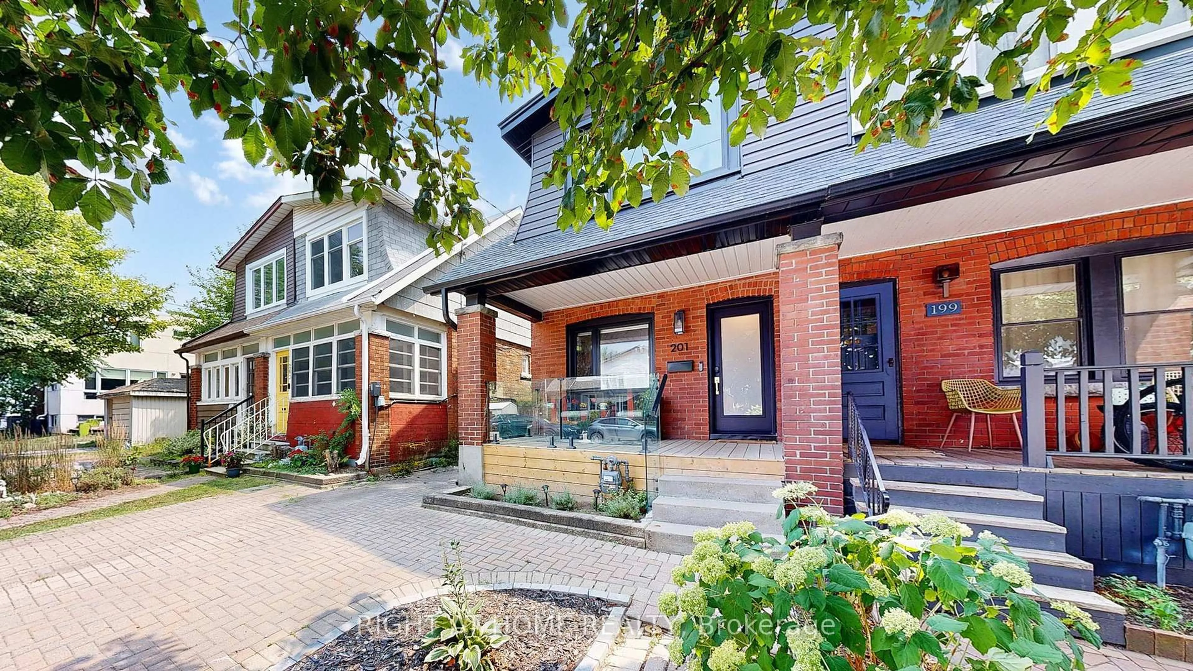 Home with brick exterior material, street for 201 Springdale Blvd, Toronto Ontario M4C 1Z6