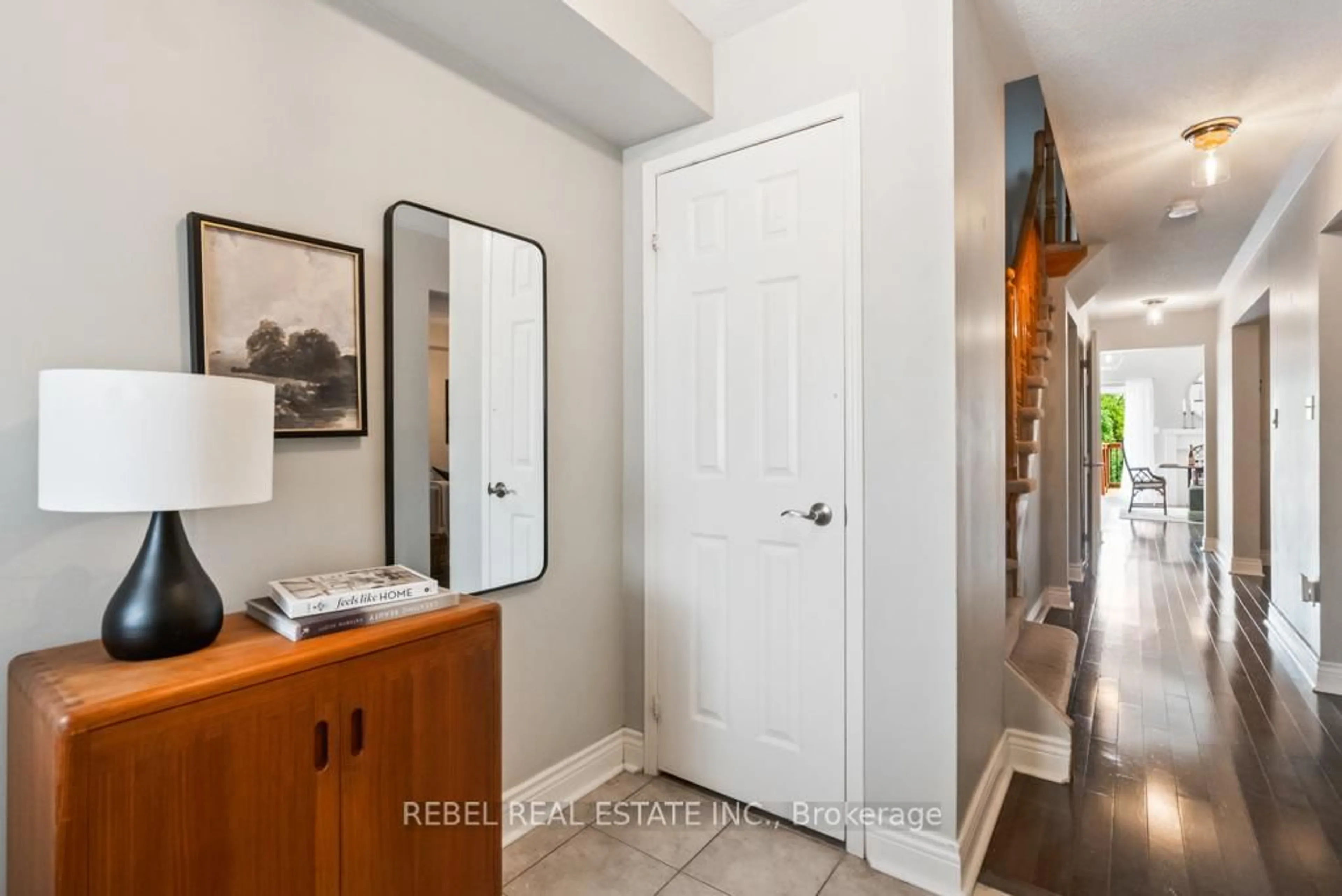 Indoor entryway for 11 Angier Cres, Ajax Ontario L1S 7R7