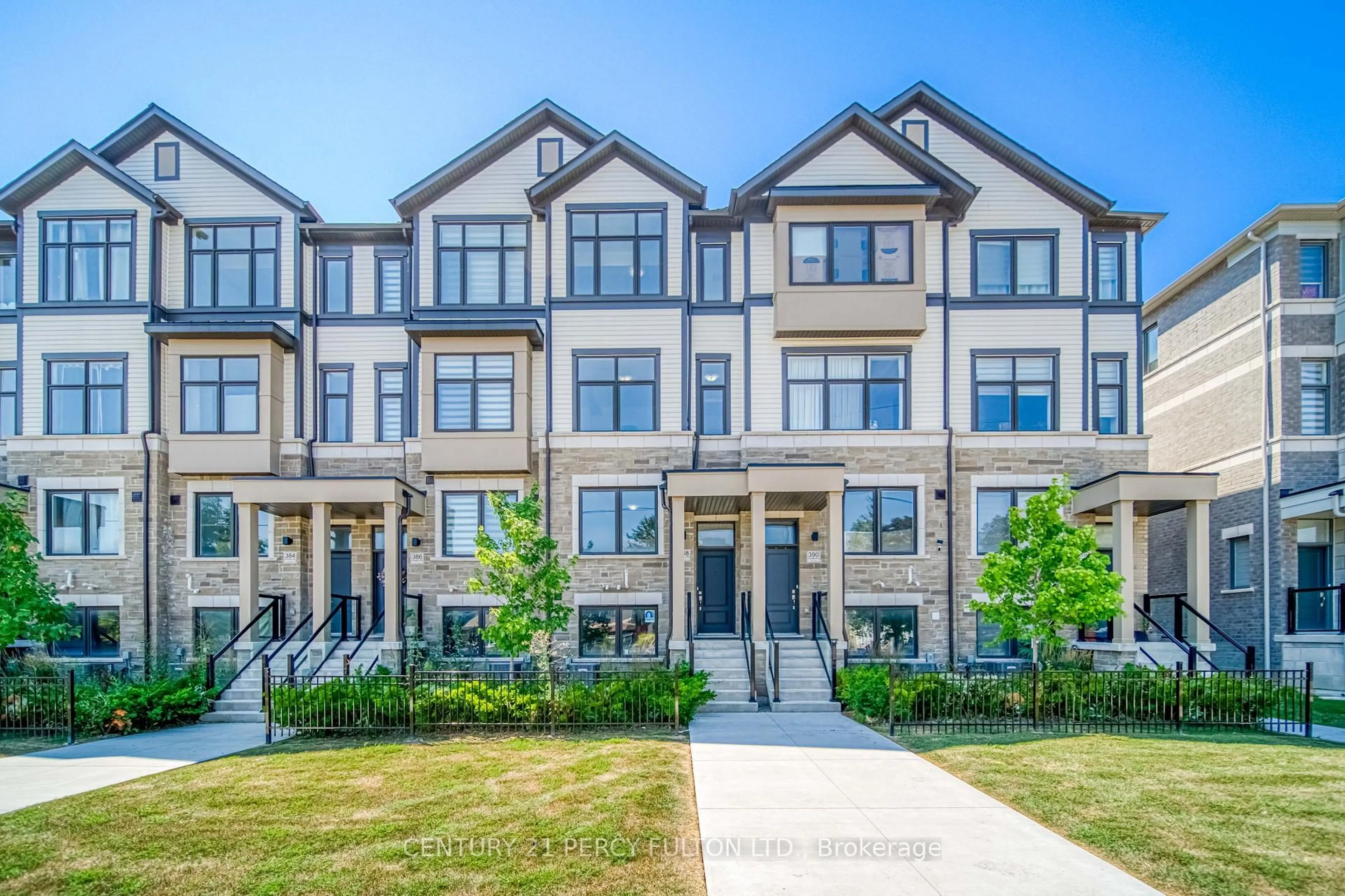 Unknown for 388 Okanagan Path, Oshawa Ontario L1H 0B1