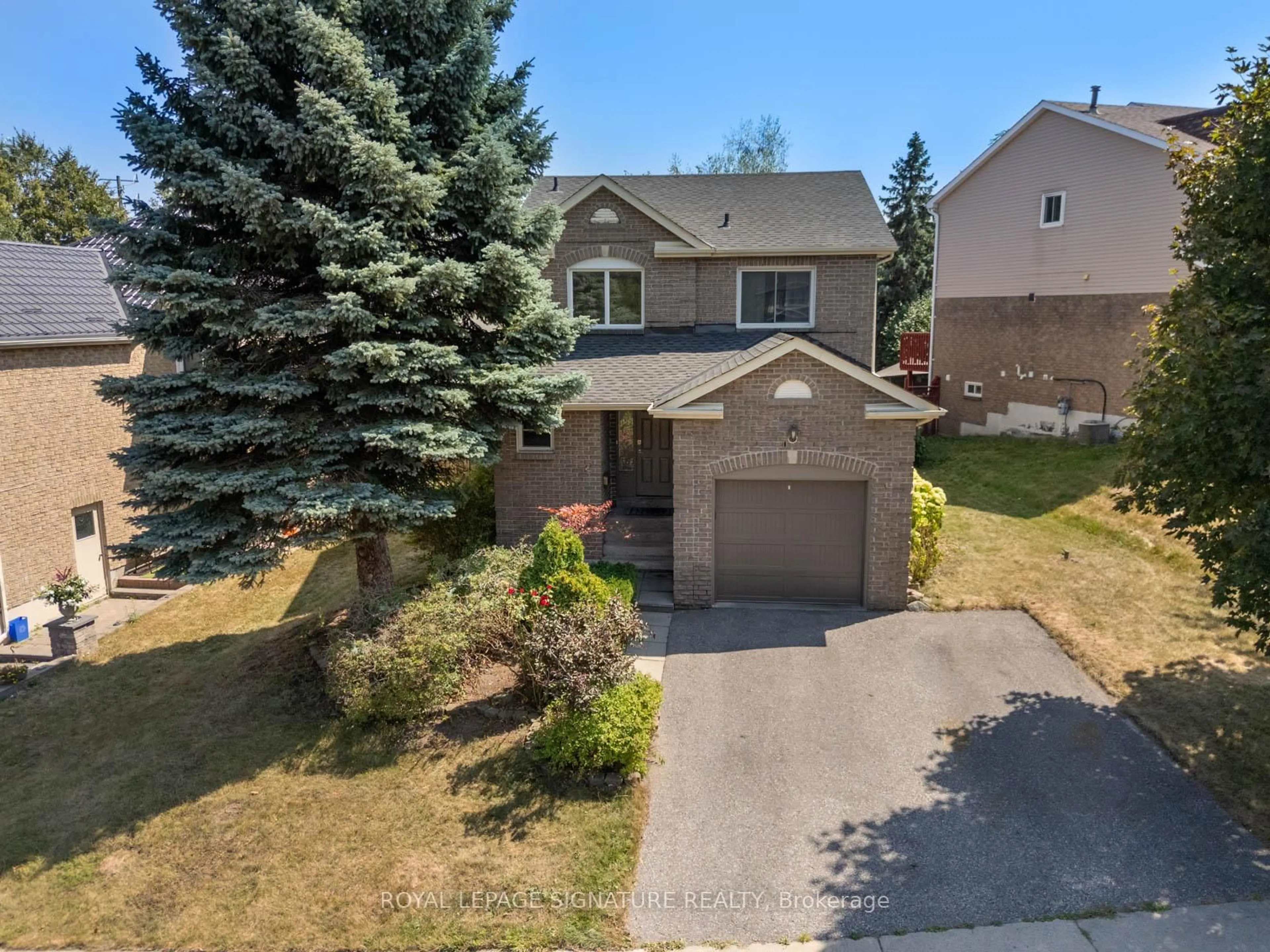 A pic from outside/outdoor area/front of a property/back of a property/a pic from drone, street for 1101 Dunbarton Rd, Pickering Ontario L1V 4E4