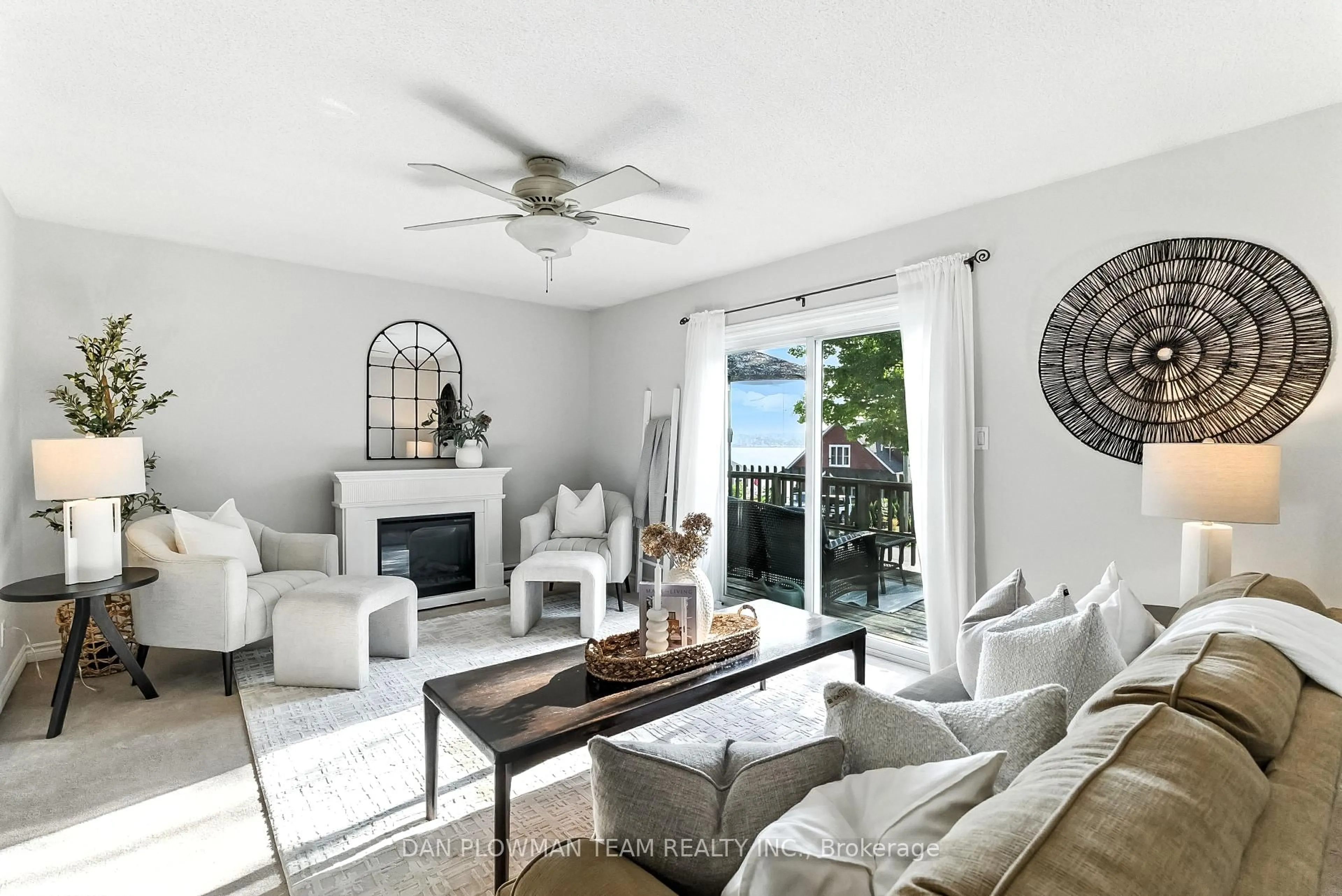 Living room with furniture, ceramic/tile floor for 203 Portview Rd, Scugog Ontario L9L 1B4