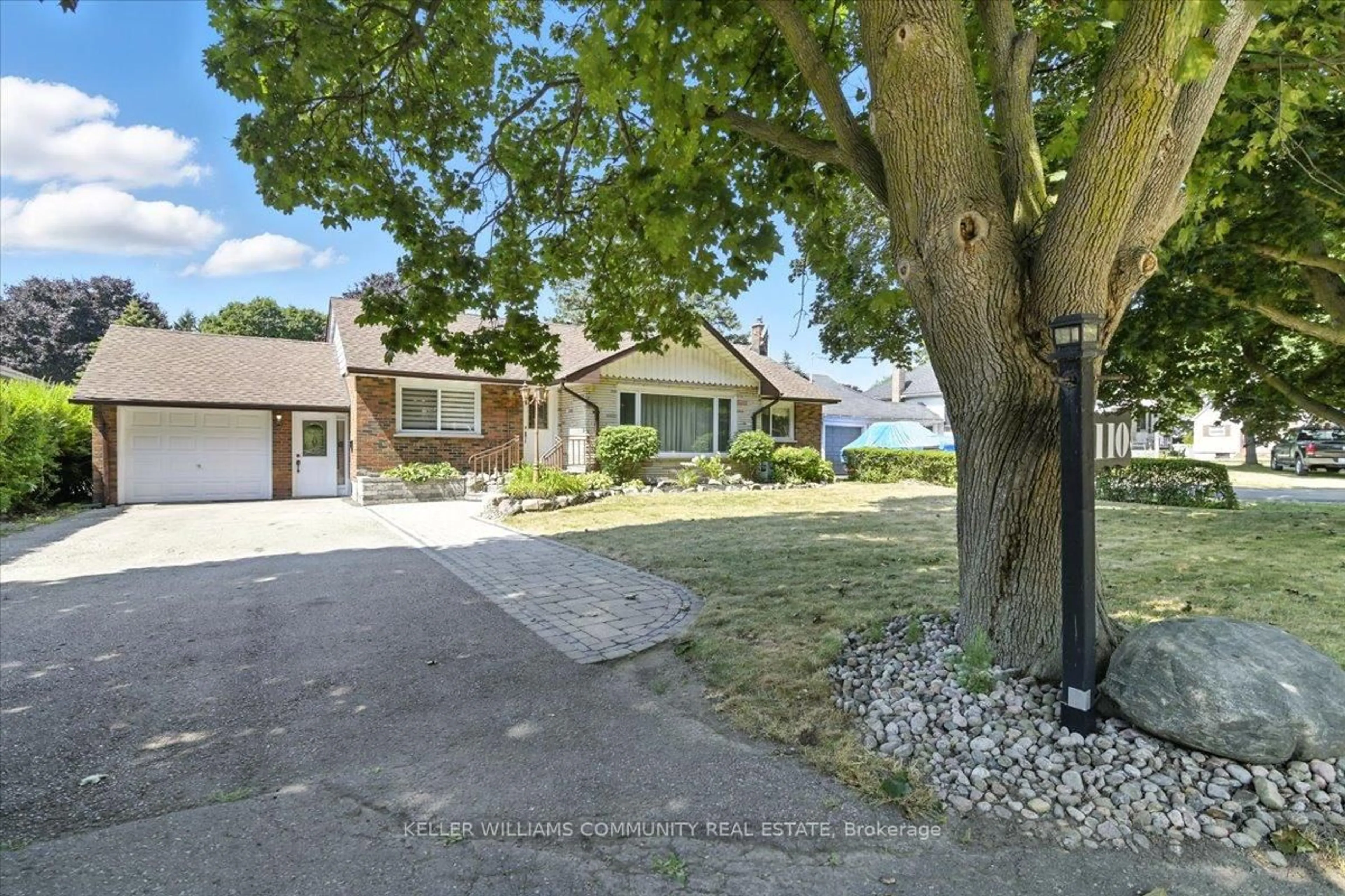 A pic from outside/outdoor area/front of a property/back of a property/a pic from drone, street for 110 Scugog St, Clarington Ontario L1C 3J5