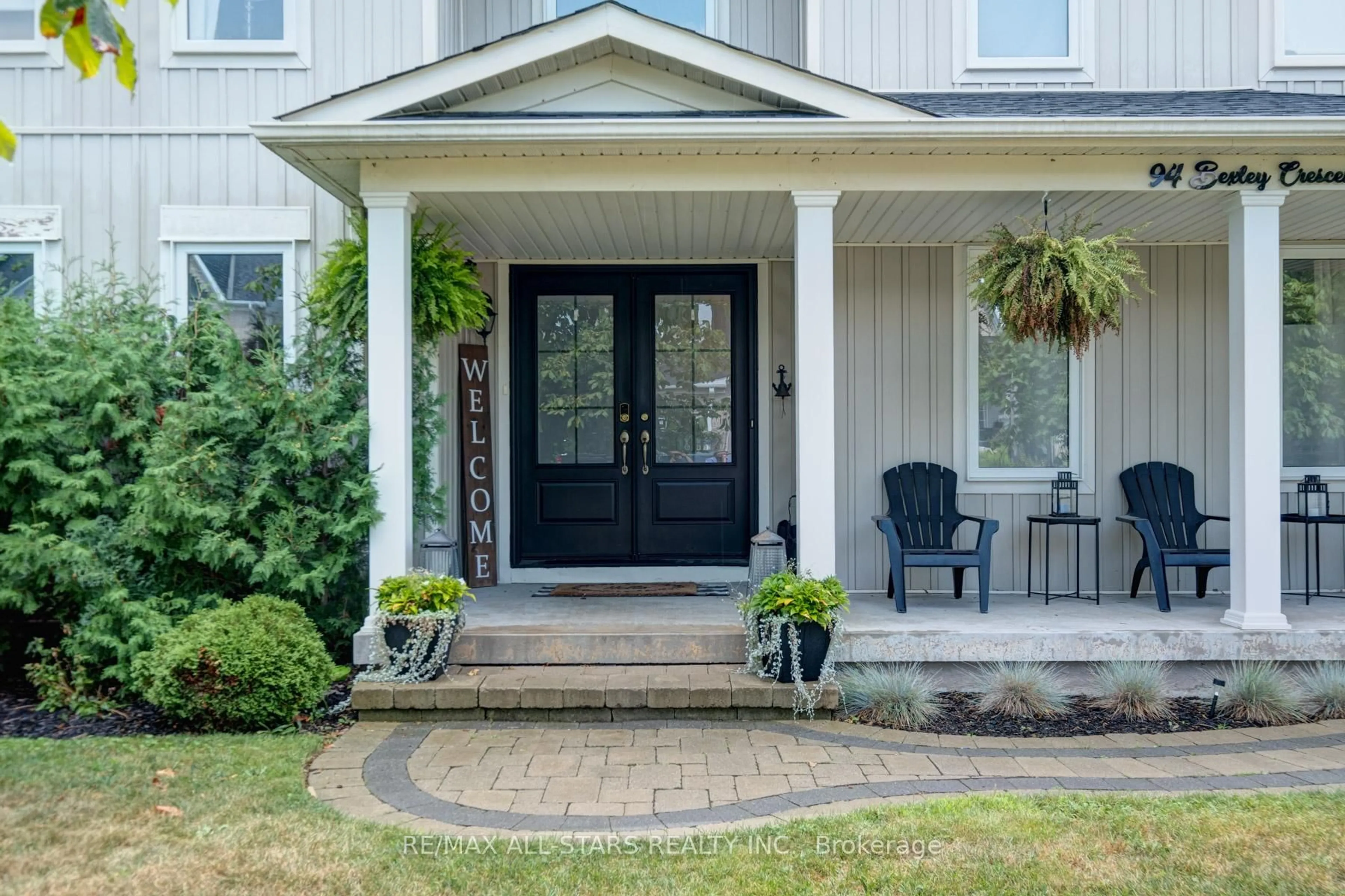 Indoor entryway for 94 Bexley Cres, Whitby Ontario L1M 2C6