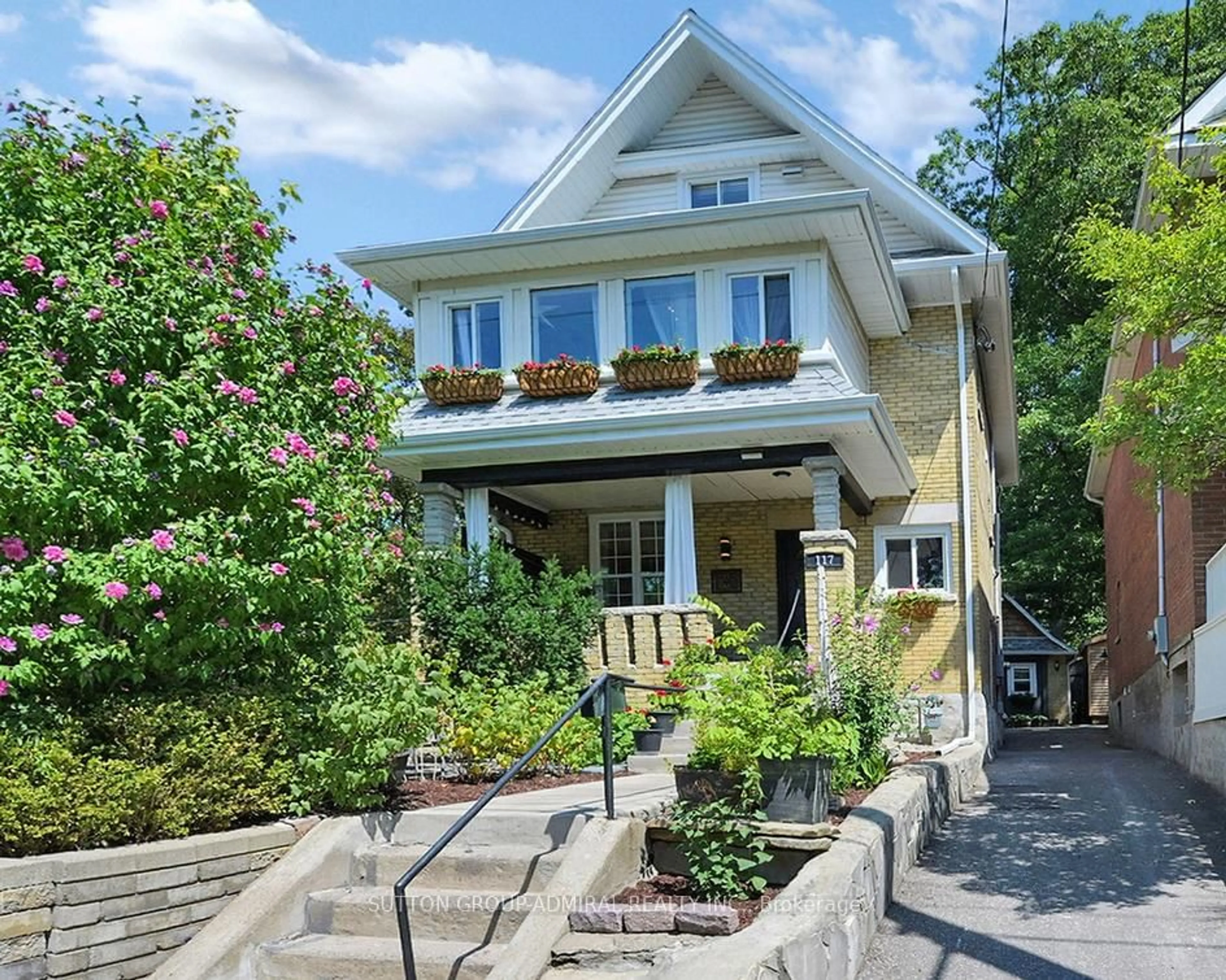 Unknown for 117 BELLHAVEN Rd, Toronto Ontario M4L 3J9