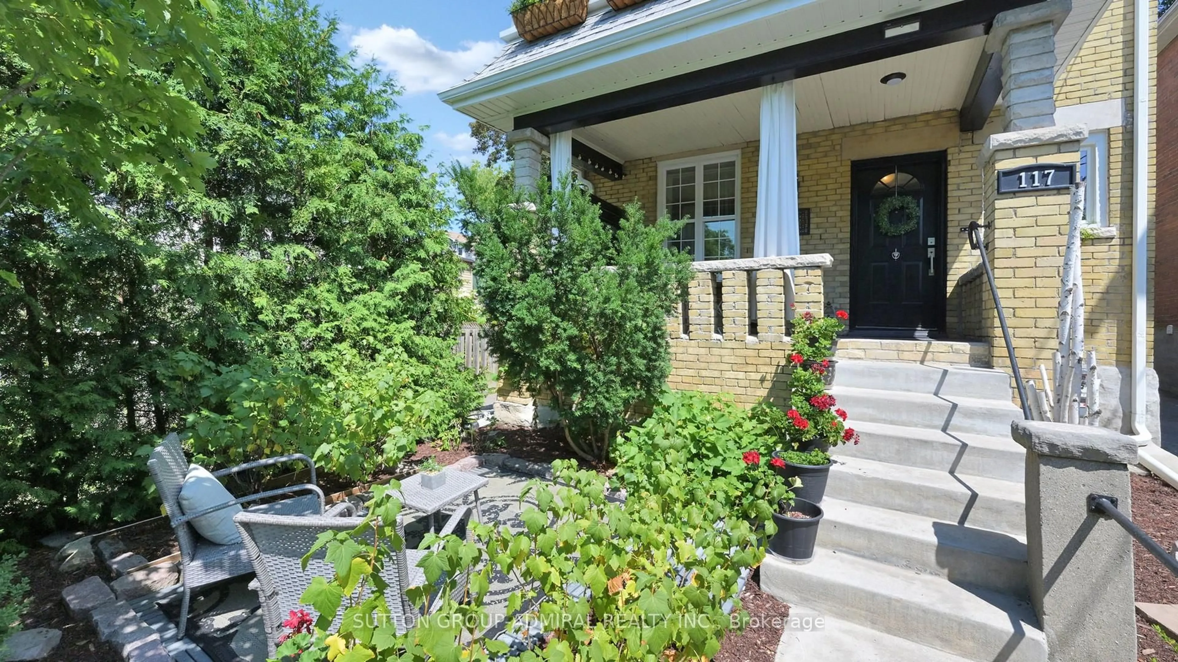 Patio, street for 117 BELLHAVEN Rd, Toronto Ontario M4L 3J9