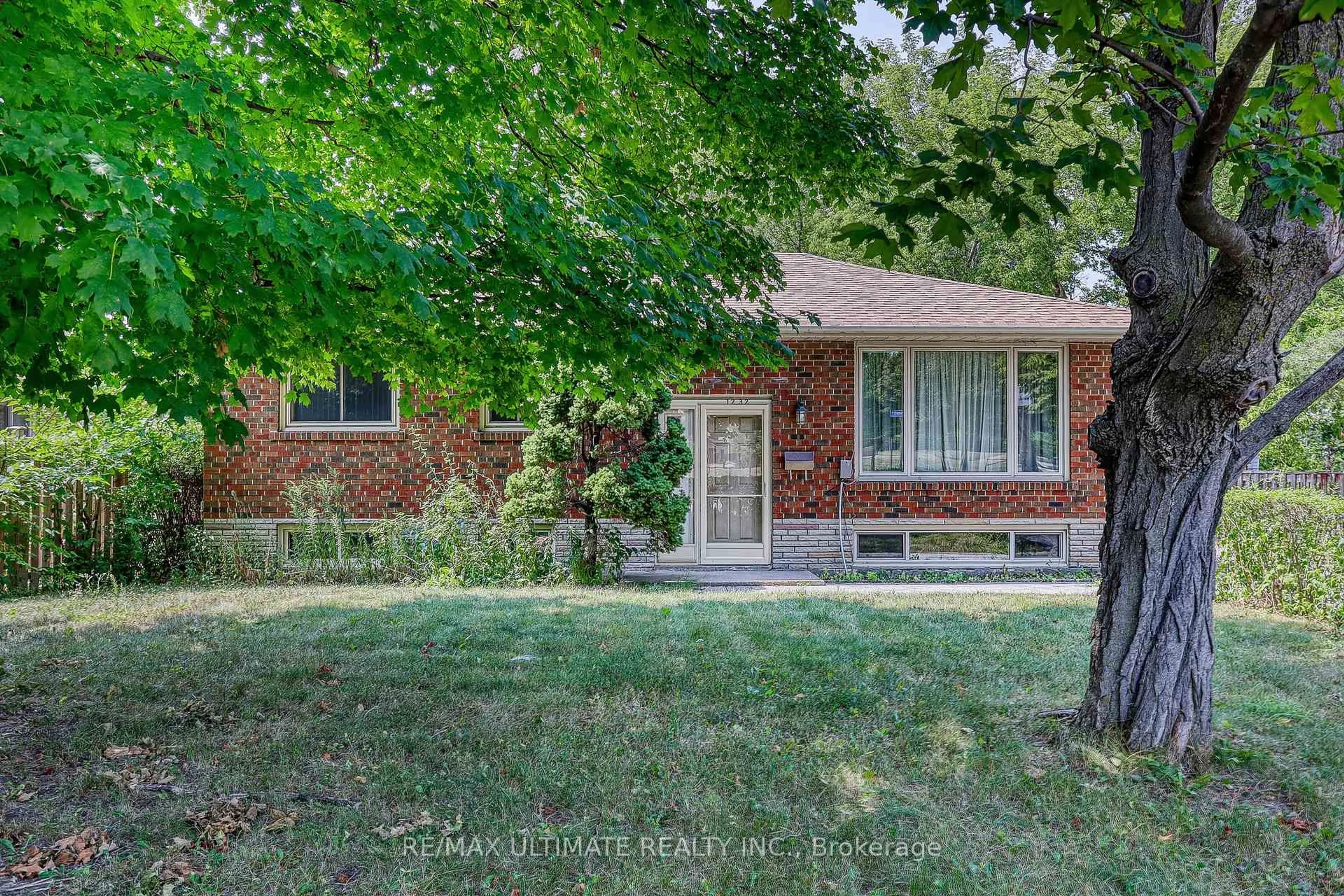 Home with brick exterior material, street for 1232 Brimley Rd, Toronto Ontario M1P 3G6
