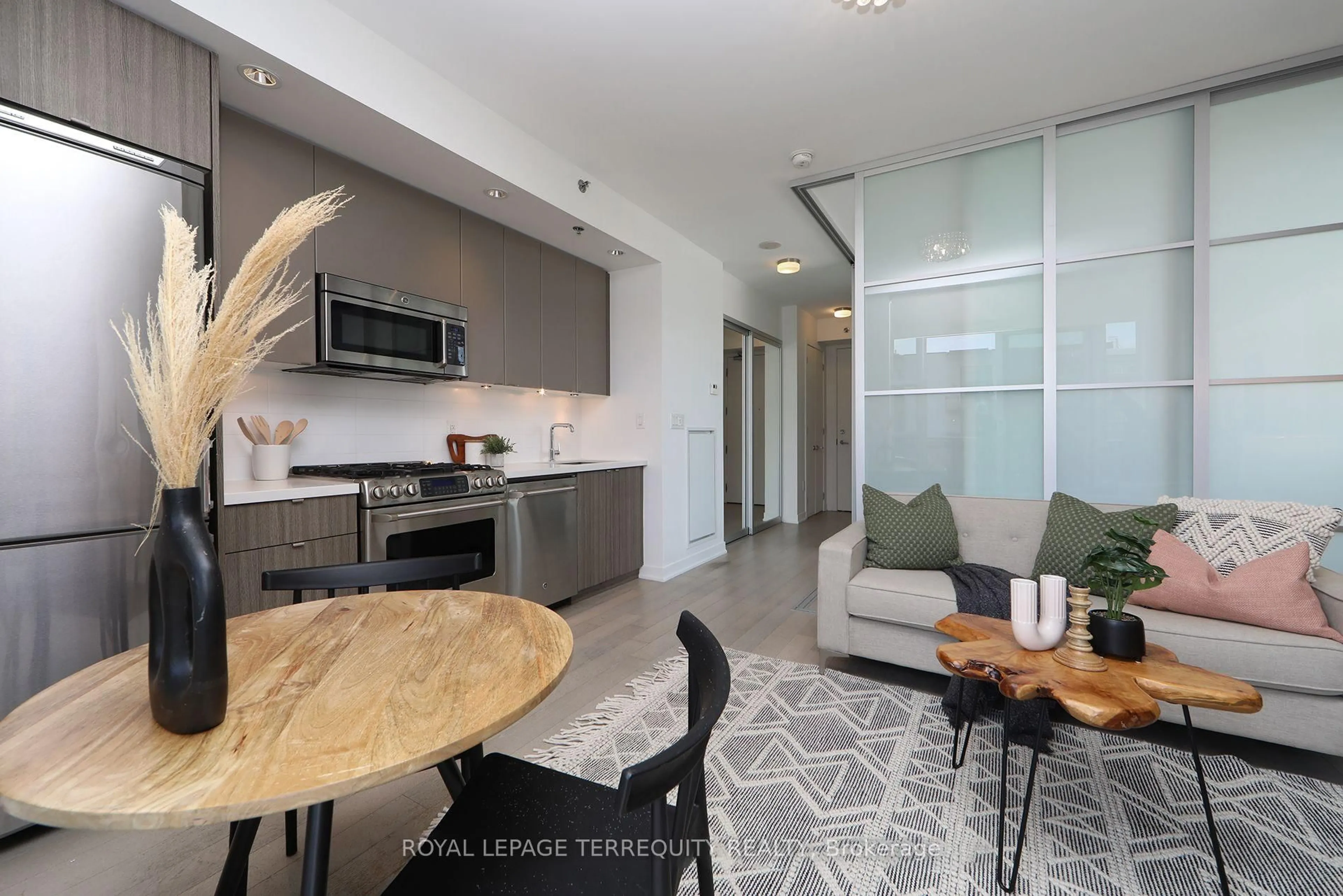 Open concept kitchen, unknown for 88 Colgate Ave #631, Toronto Ontario M4M 0A6