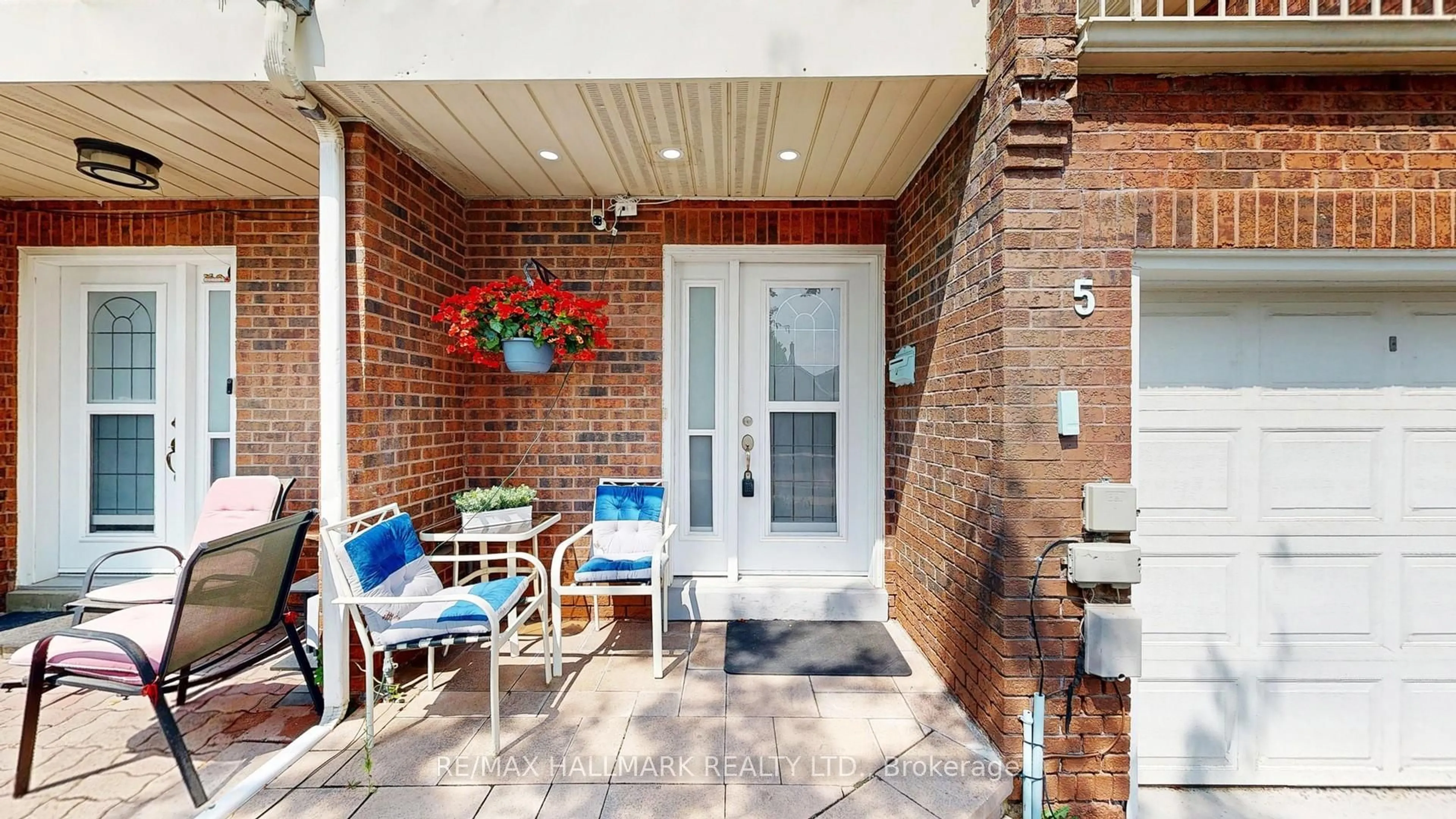 Patio, street for 5 Ecclesfield Dr, Toronto Ontario M1W 2Y3