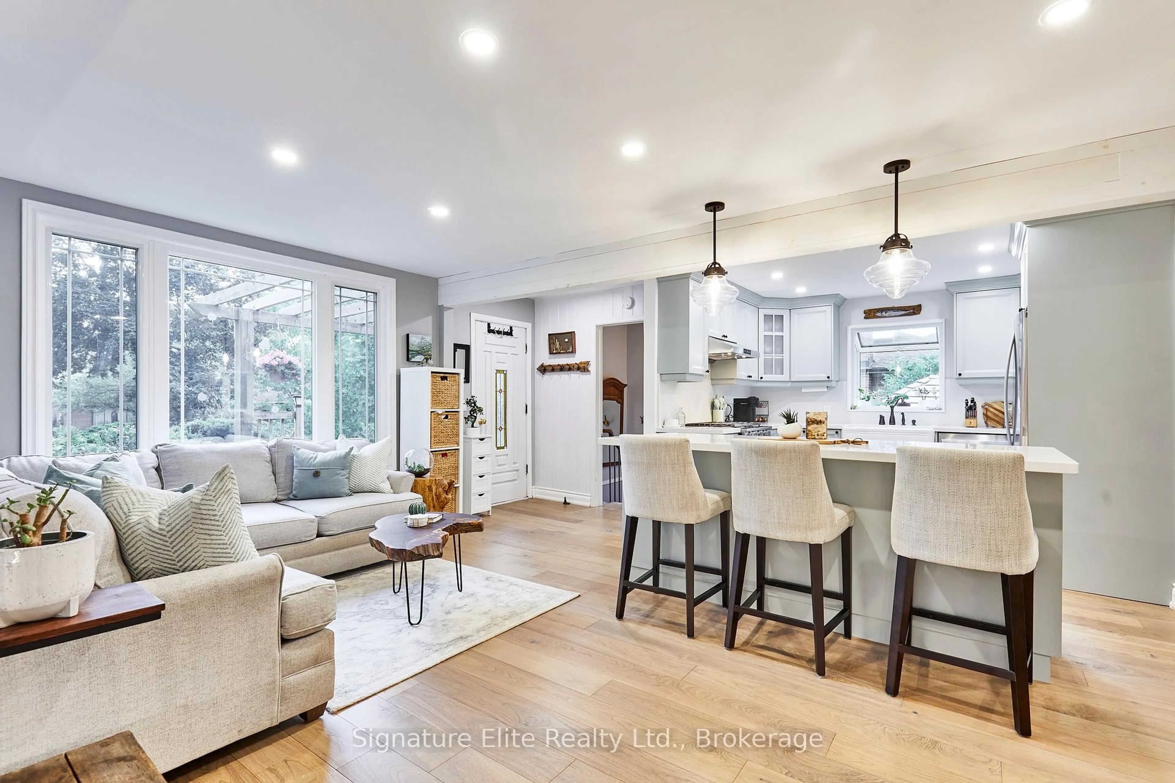 Open concept kitchen, unknown for 62 Poplar Rd, Toronto Ontario M1E 1Z3