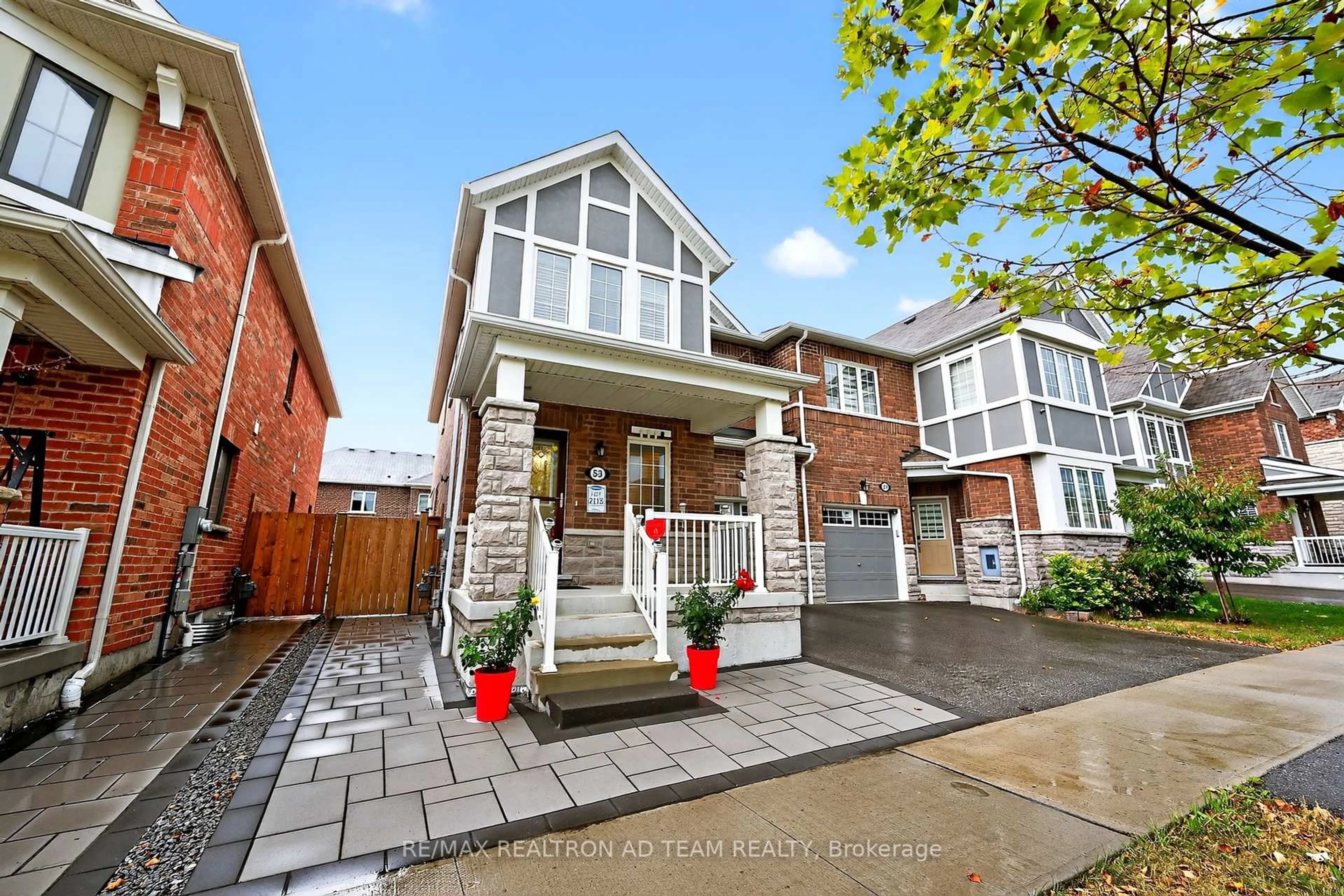 Home with brick exterior material, street for 53 Littlebeck Cres, Whitby Ontario L1P 0G4