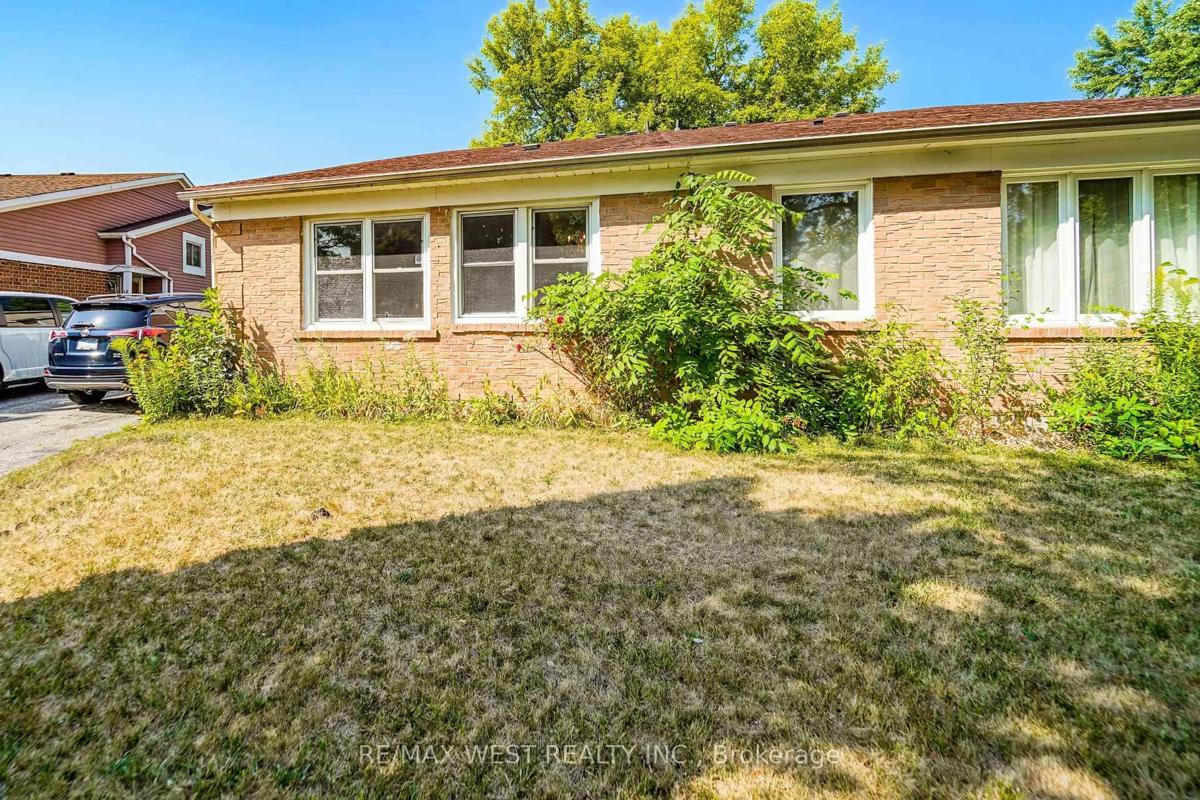 Home with brick exterior material, street for 18 Stanbridge Crt, Toronto Ontario M1B 2S5