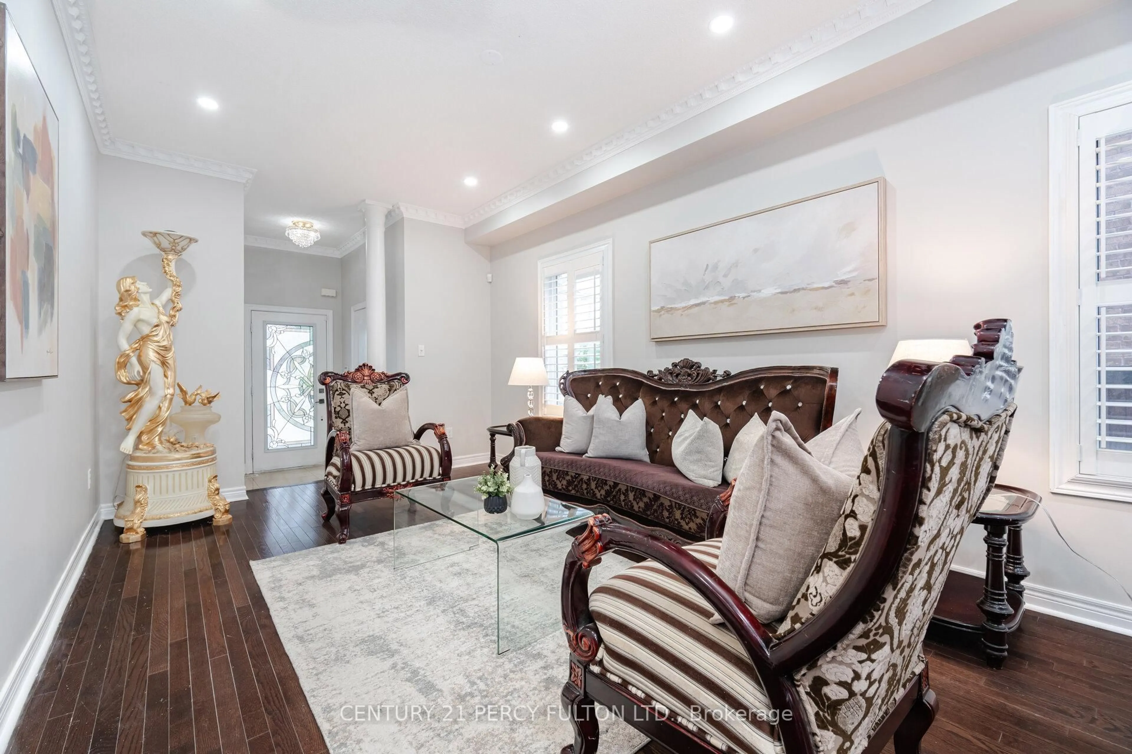 Living room with furniture, unknown for 1594 Winville Rd, Pickering Ontario L1X 0C7
