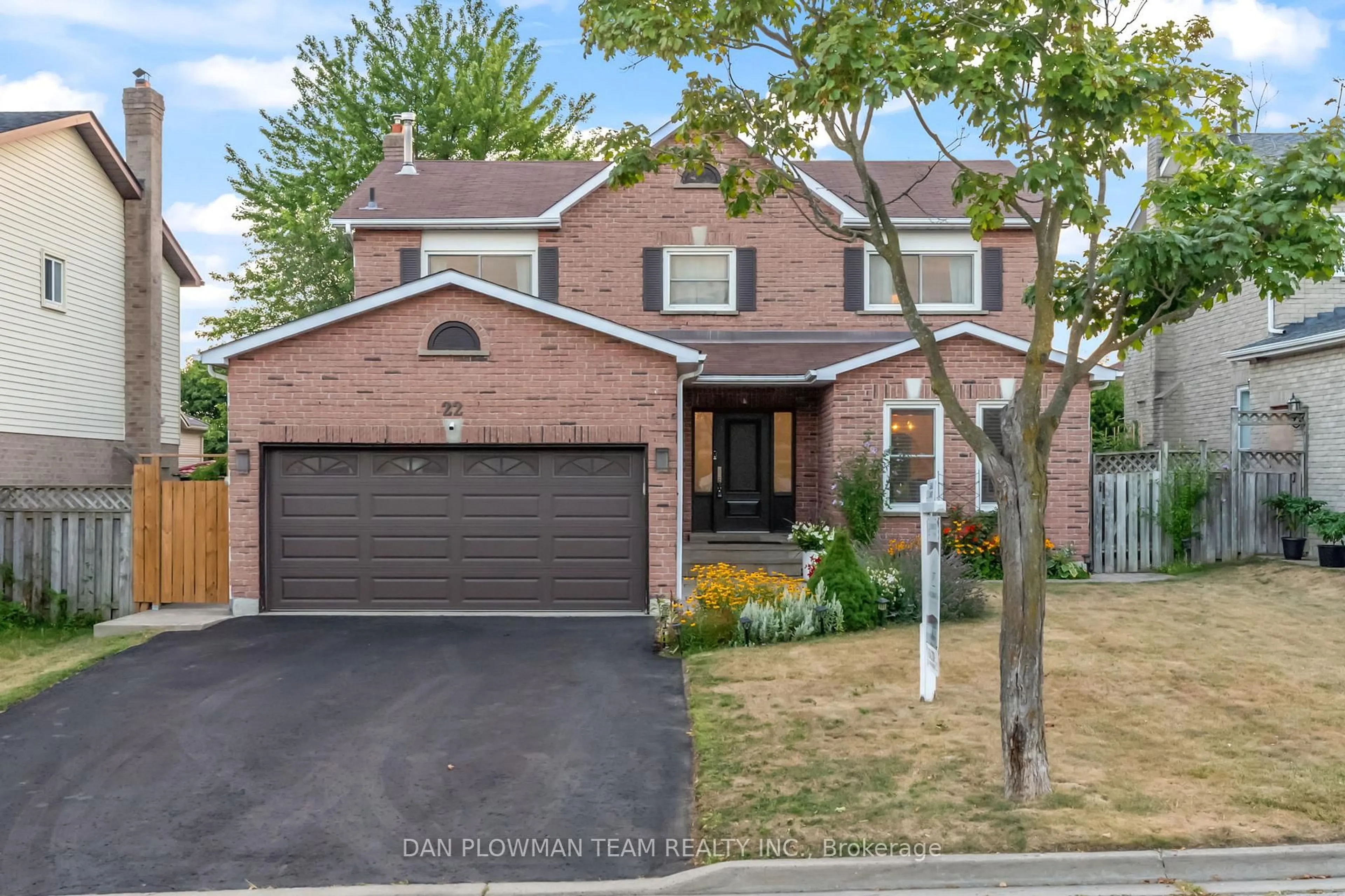 Home with brick exterior material, street for 22 Elmeroy Crt, Whitby Ontario L1N 8A4