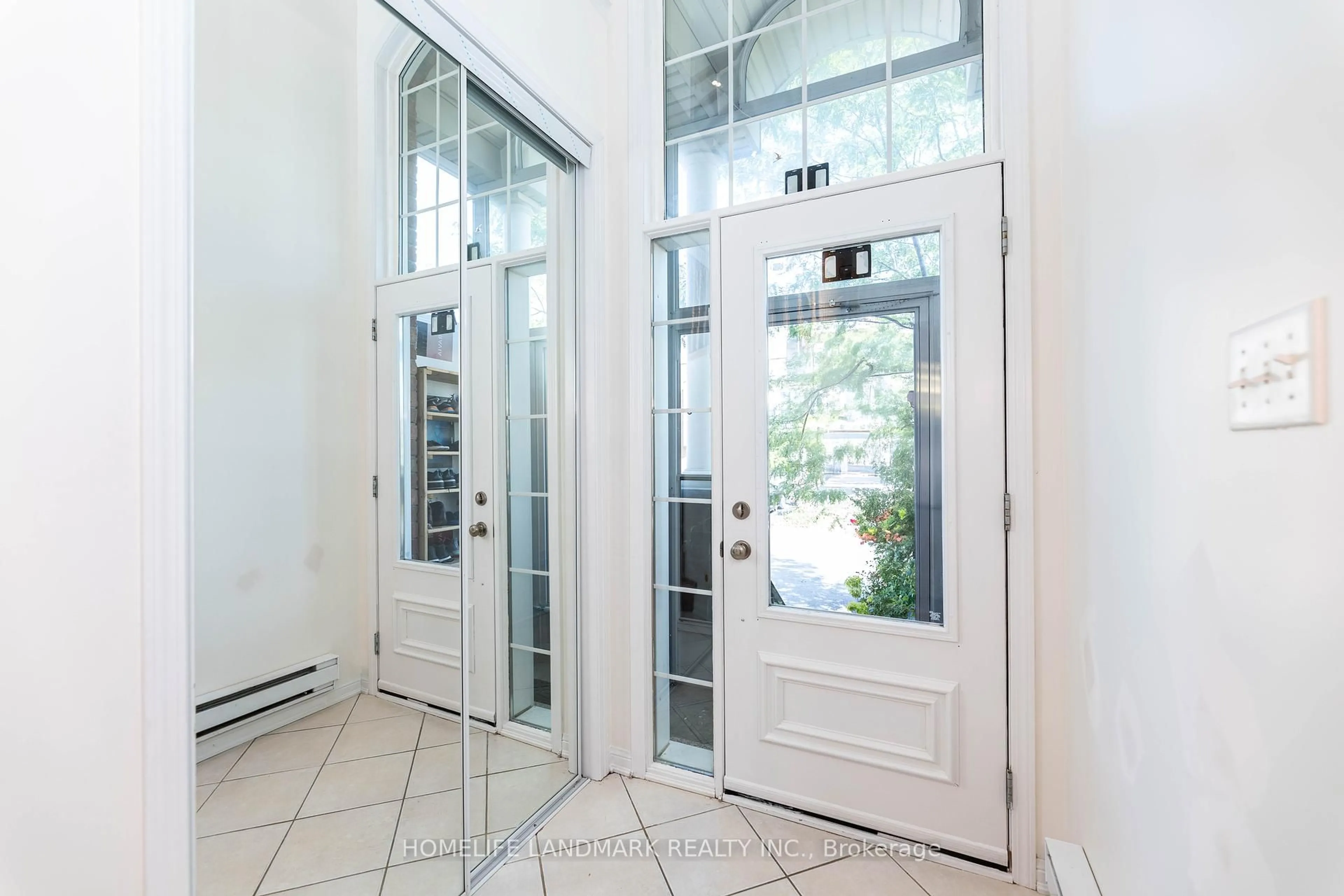 Indoor foyer for 3 Ferguson St, Toronto Ontario M1L 0C2