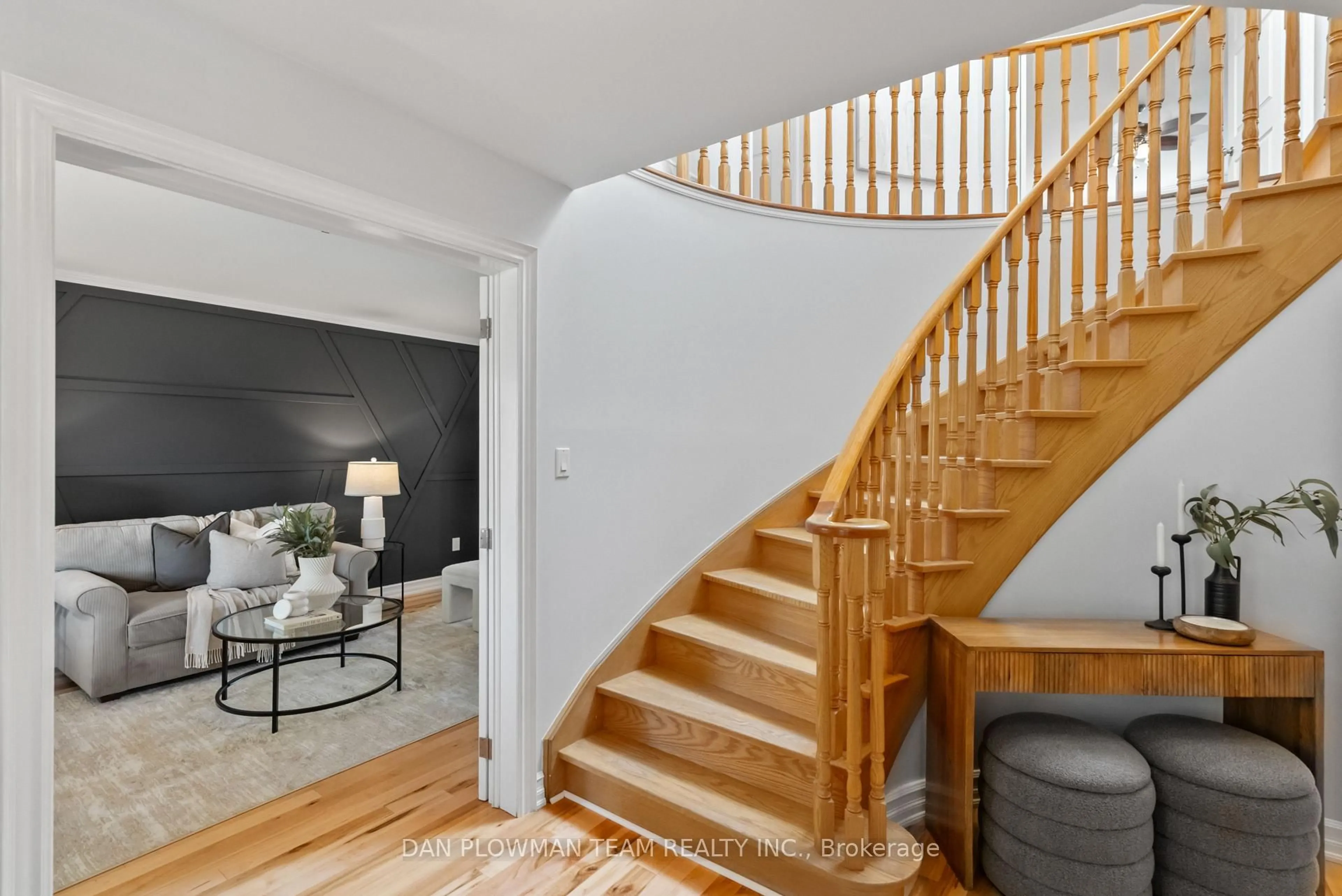 Unknown for 18 Headlands Cres, Whitby Ontario L1R 1Z9