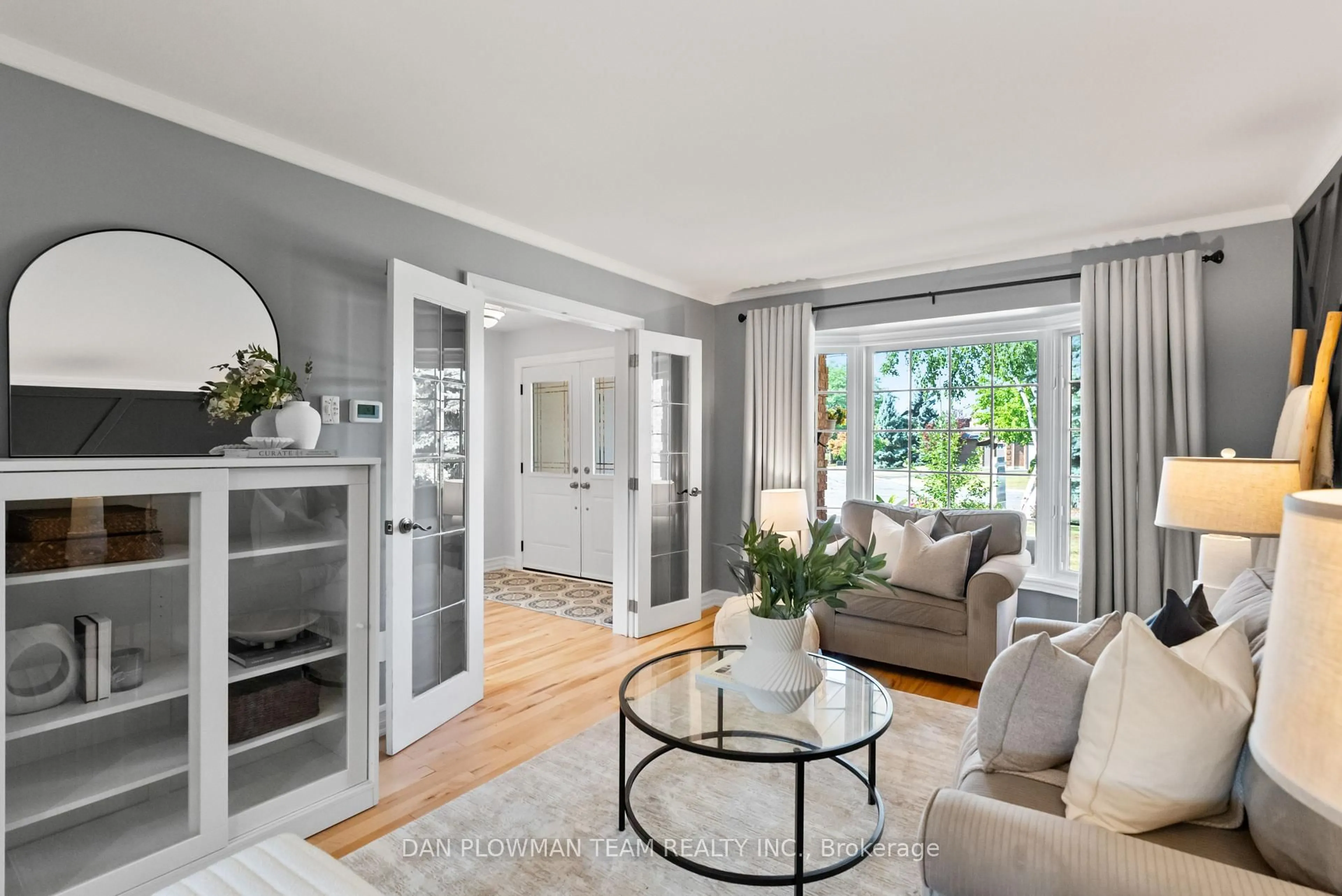 Living room with furniture, unknown for 18 Headlands Cres, Whitby Ontario L1R 1Z9