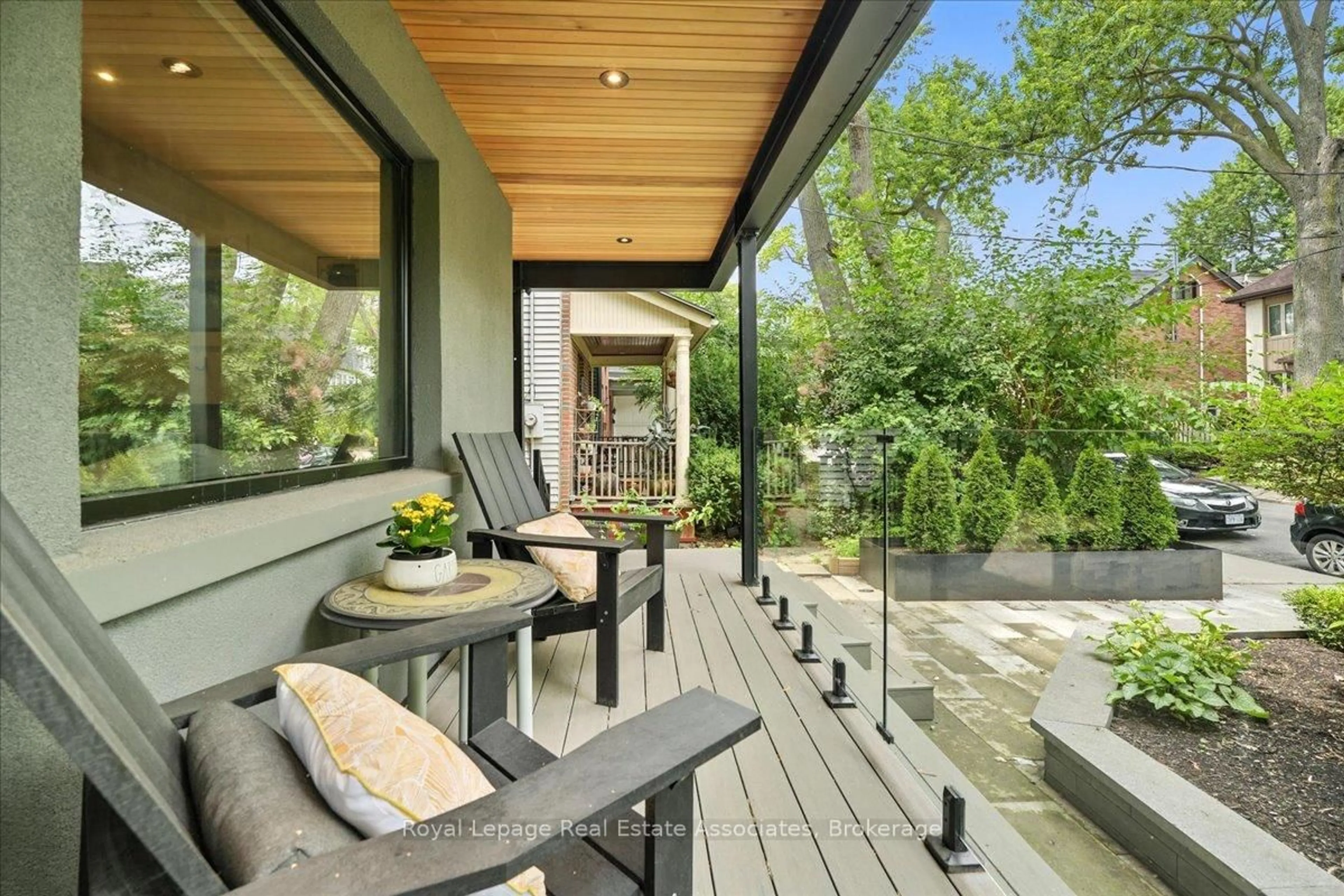 Patio, unknown for 139 Victor Ave, Toronto Ontario M4K 1A9