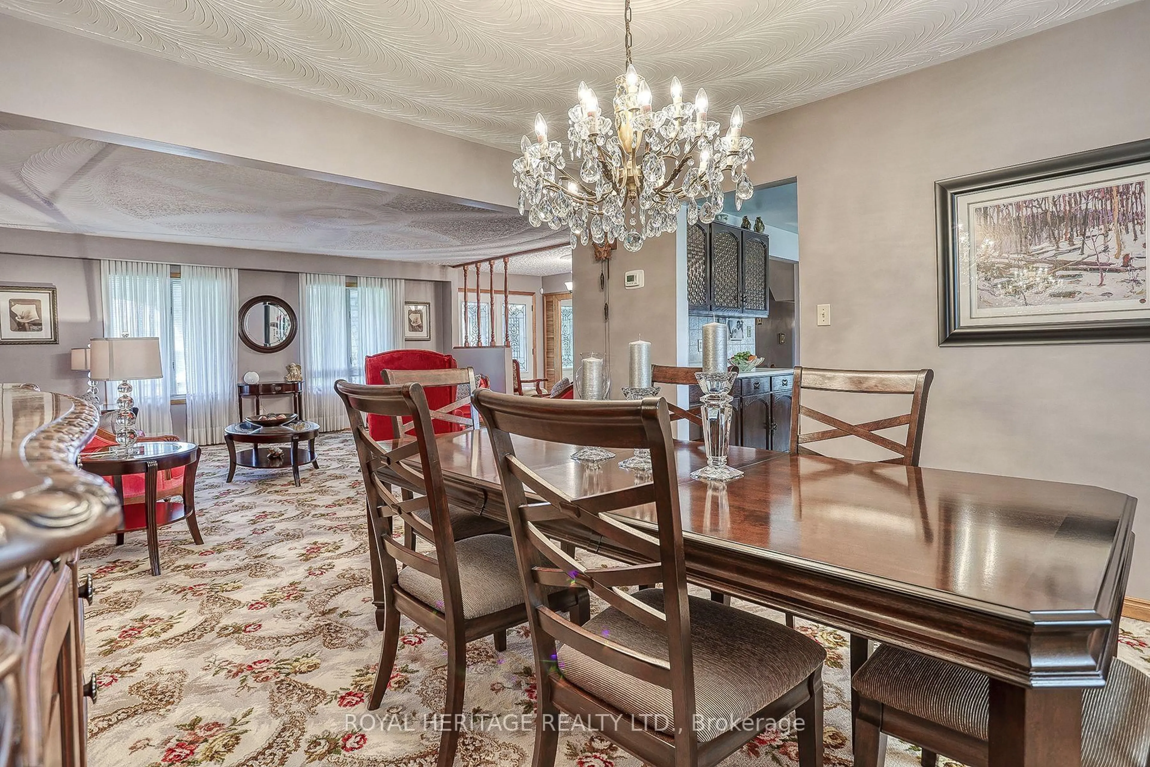 Dining room, unknown for 46 Garrard Rd, Whitby Ontario L1N 3K5