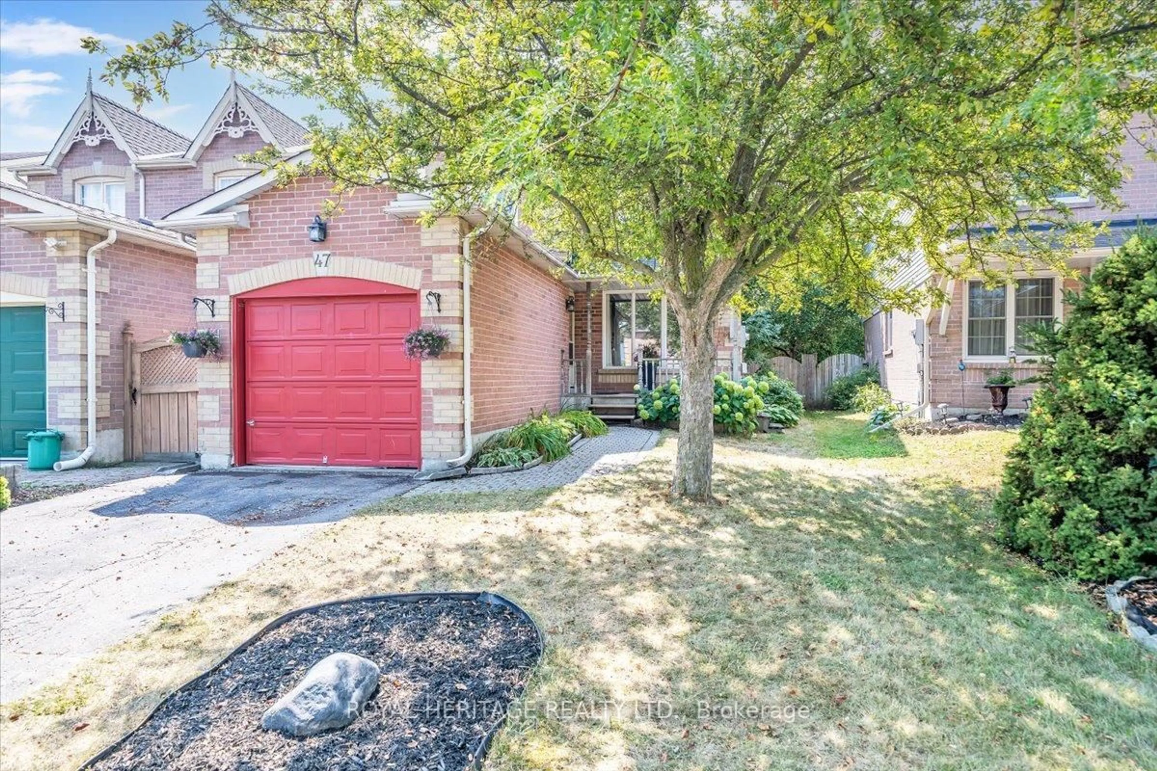 Home with brick exterior material, street for 47 Yorkville Dr, Clarington Ontario L1E 2A7
