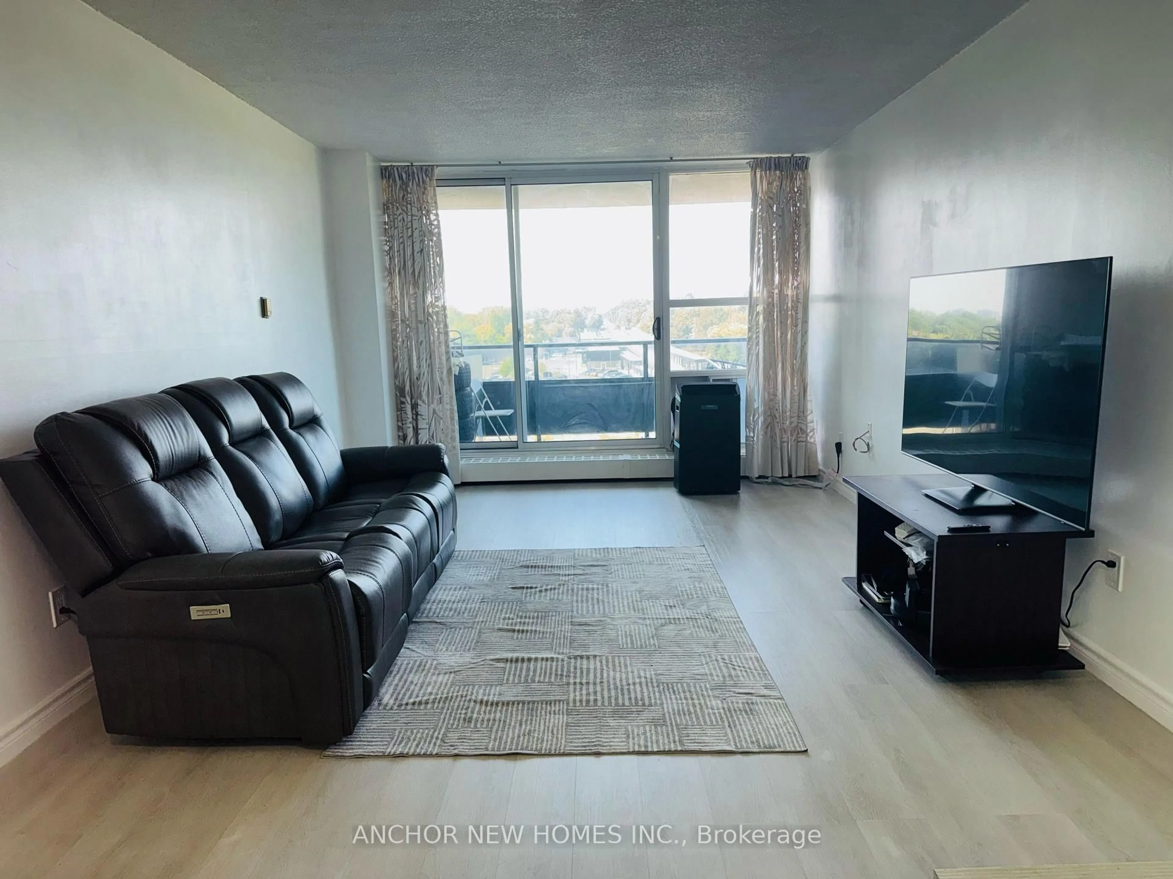 Living room with furniture, unknown for 4101 Sheppard Ave #704, Toronto Ontario M1S 3H3
