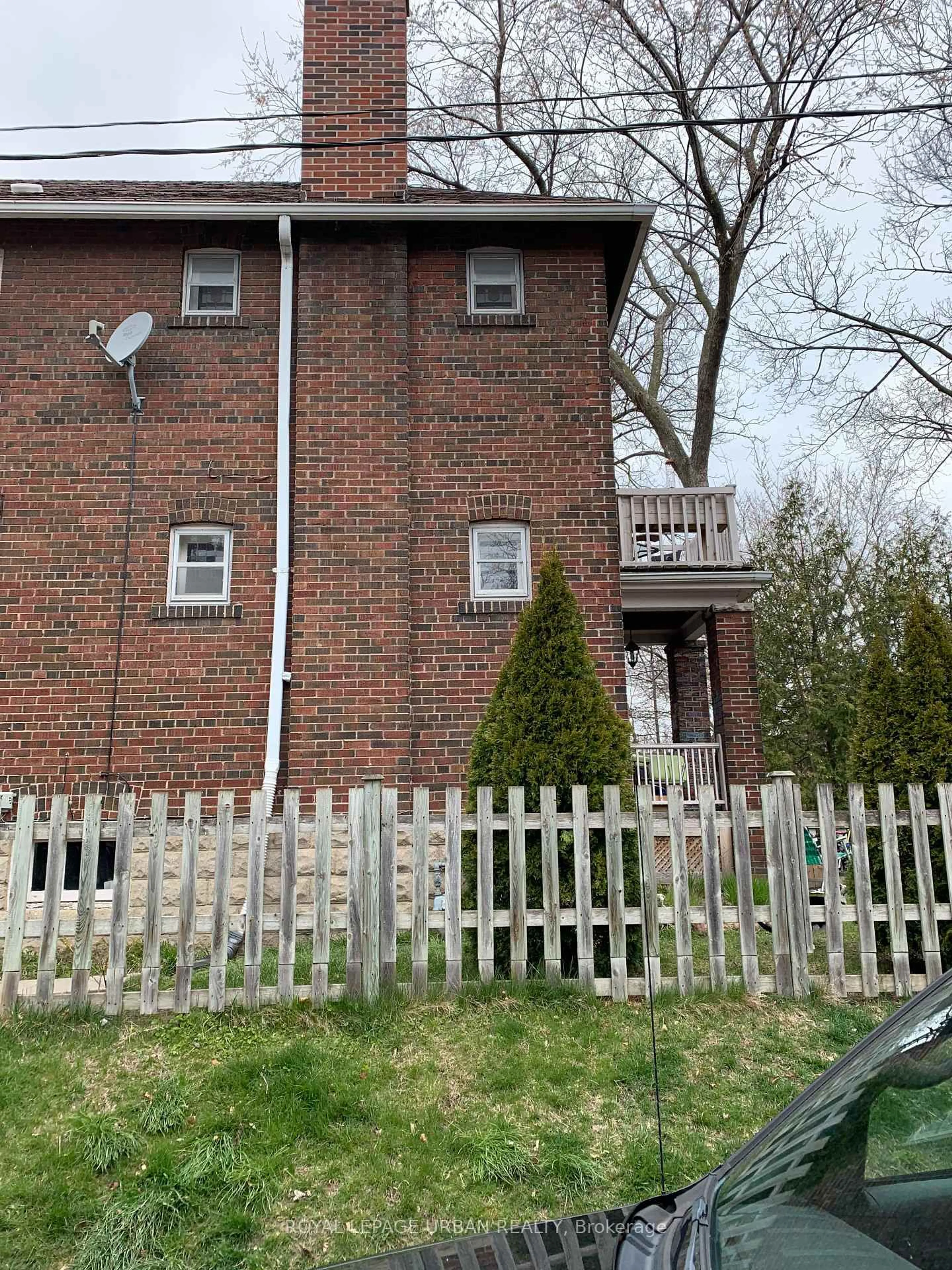 Home with brick exterior material, street for 18 Edgewood Ave, Toronto Ontario M4L 3E6