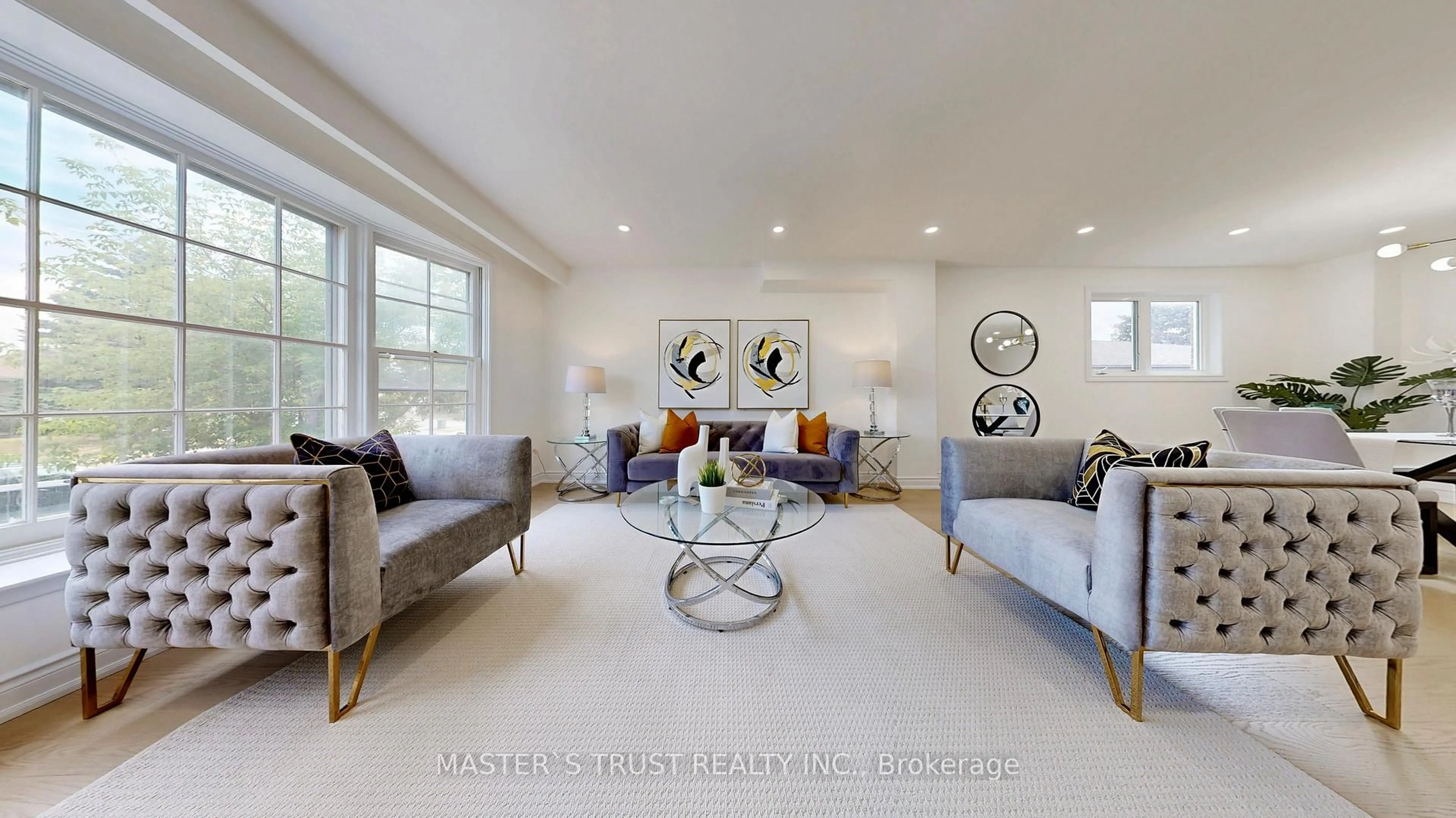 Living room with furniture, unknown for 293 Pitfield Rd, Toronto Ontario M1S 1Z2