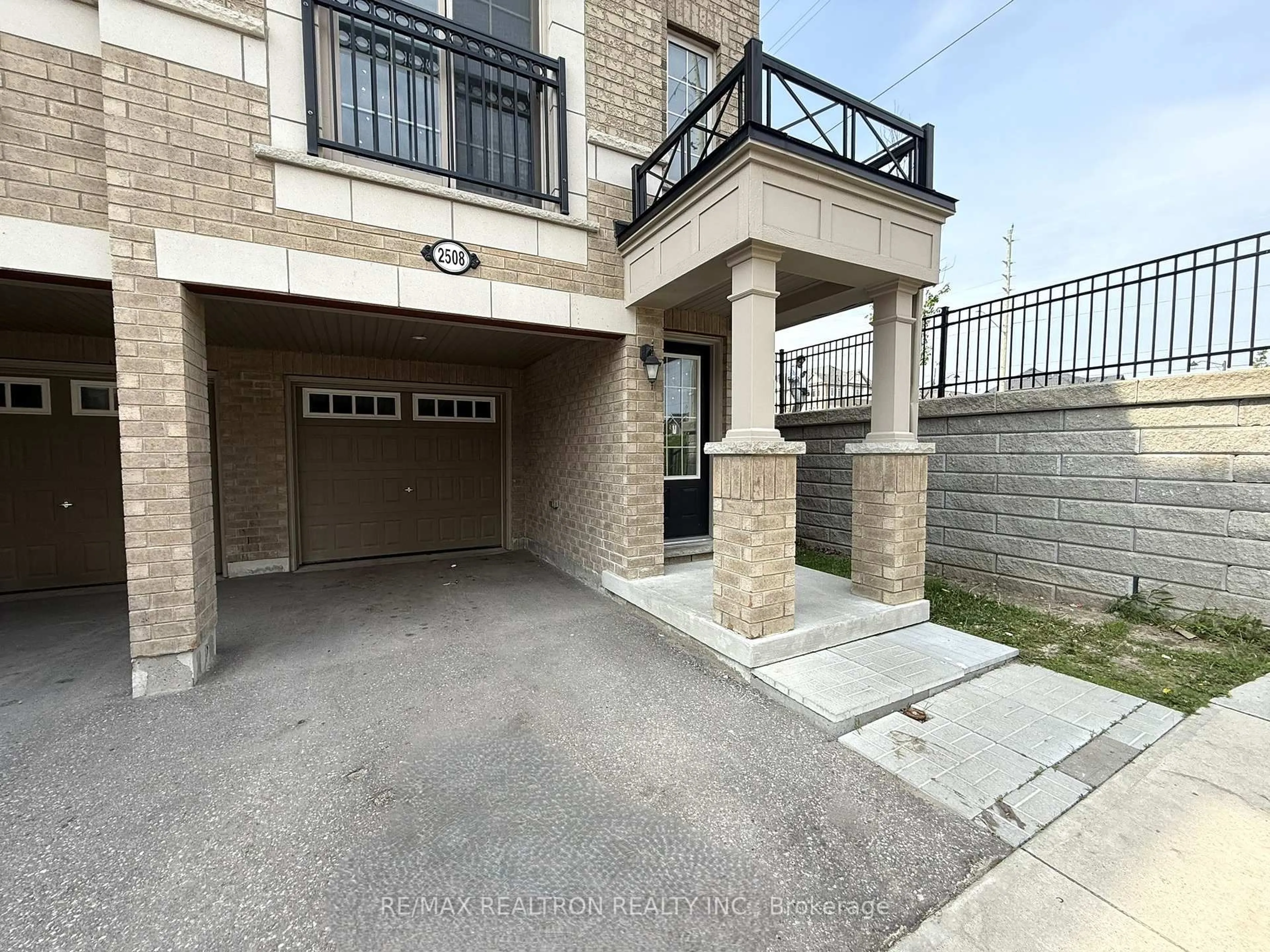 Unknown for 2508 Rosedrop Path #197, Oshawa Ontario L1L 0L2