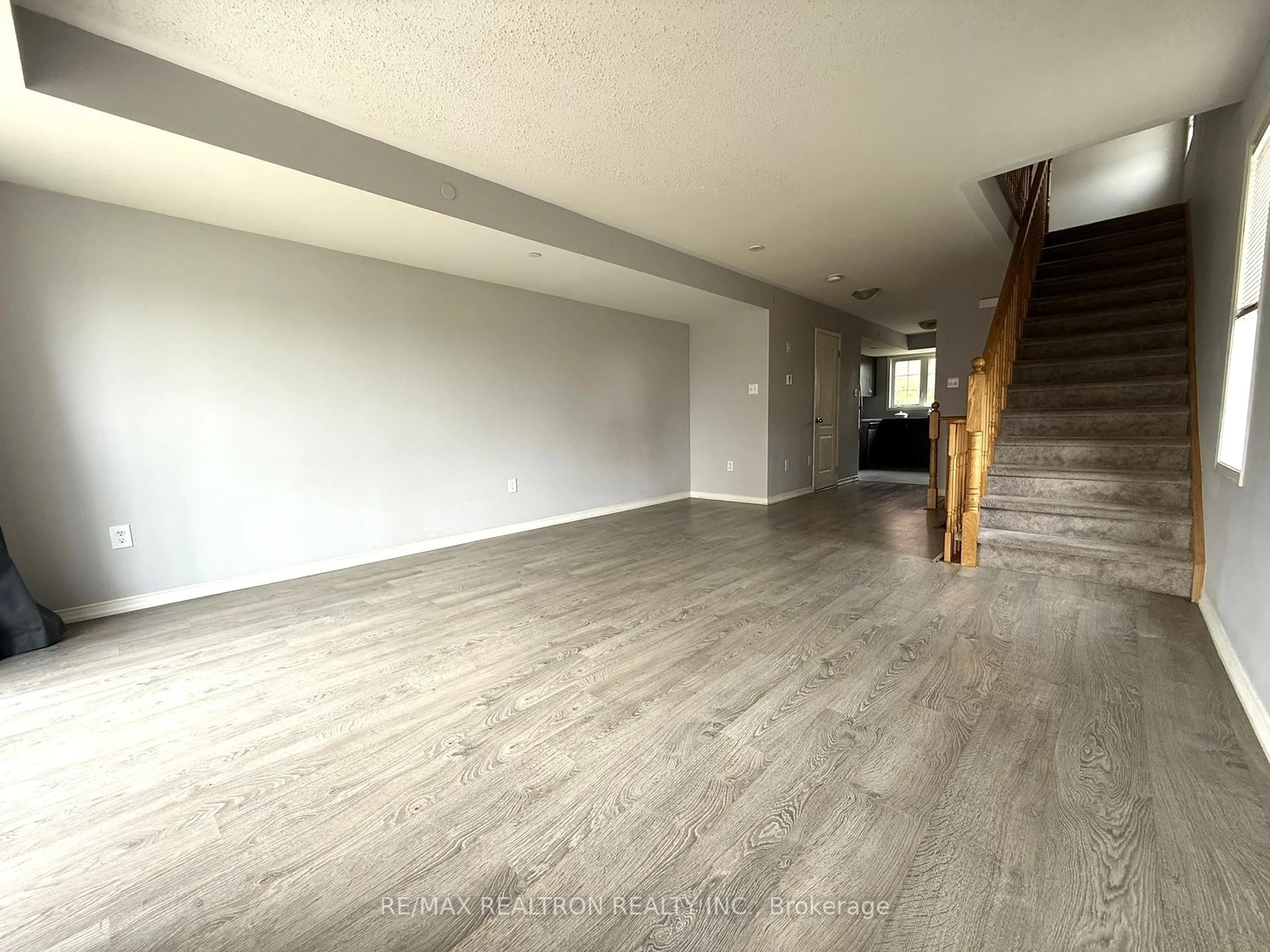 A pic of a room for 2508 Rosedrop Path #197, Oshawa Ontario L1L 0L2