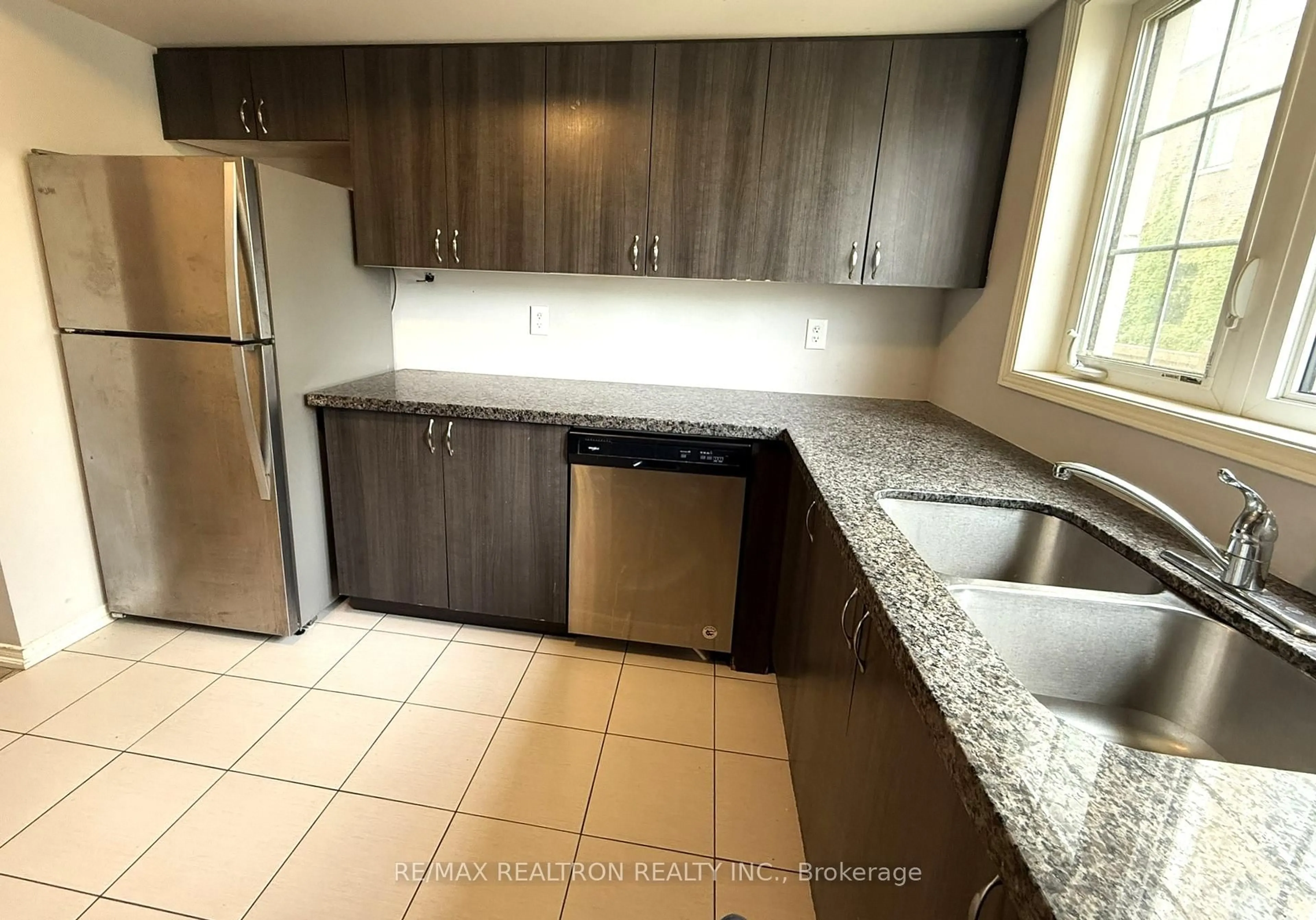 Standard kitchen, ceramic/tile floor for 2508 Rosedrop Path #197, Oshawa Ontario L1L 0L2