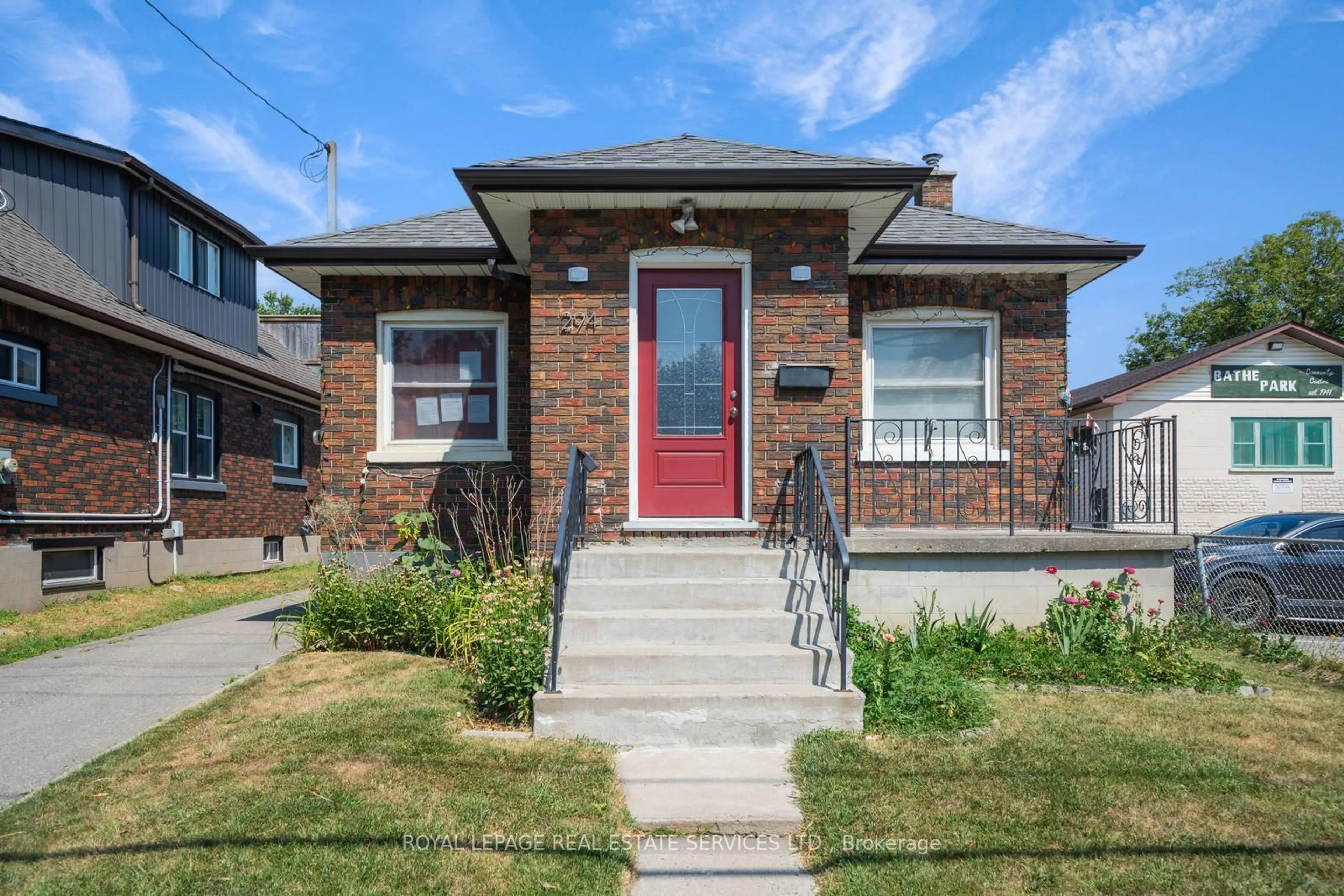 Home with brick exterior material, street for 294 Eulalie Ave, Oshawa Ontario L1H 2B7