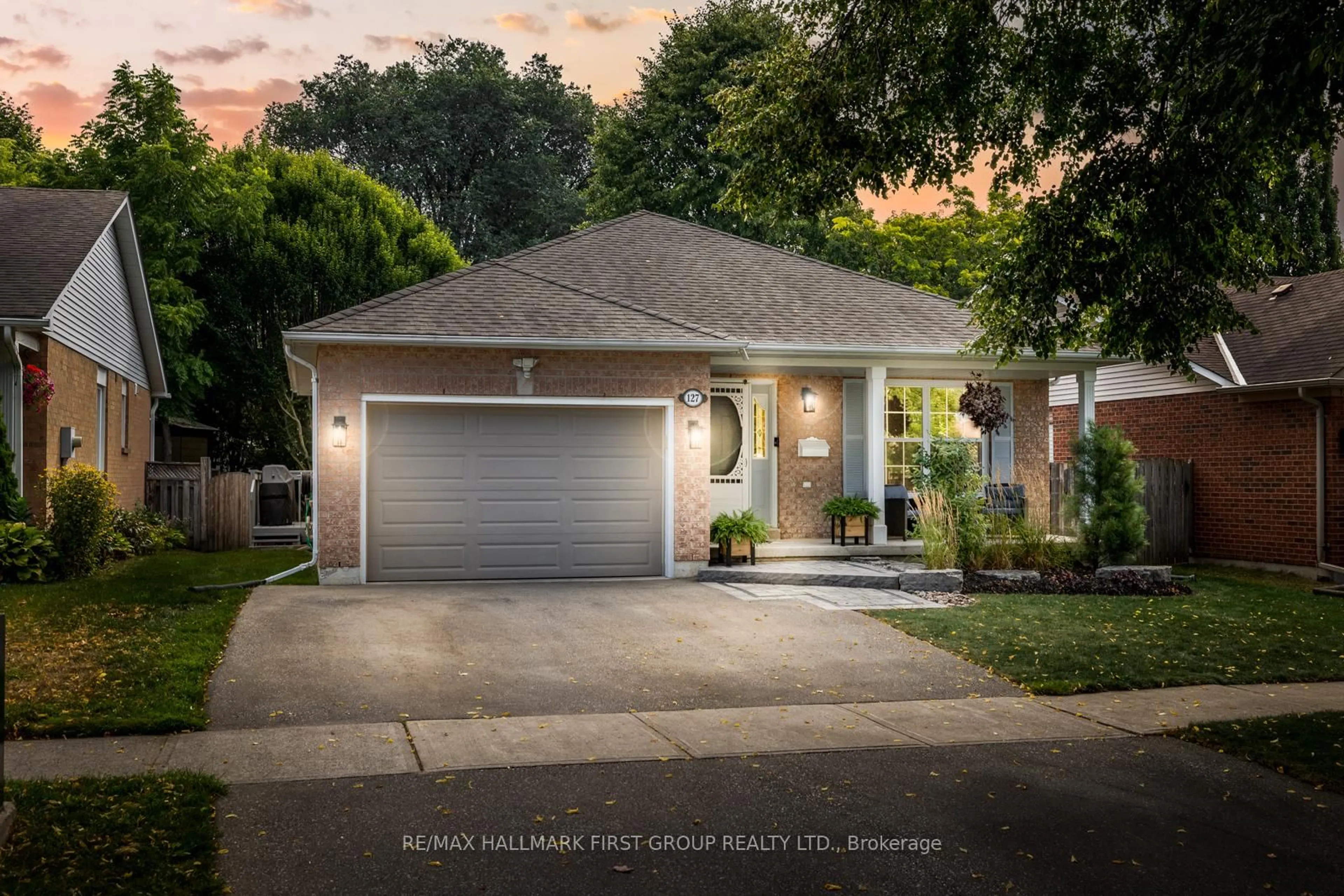 Home with brick exterior material, street for 127 Rhonda Blvd, Clarington Ontario L1C 4M9