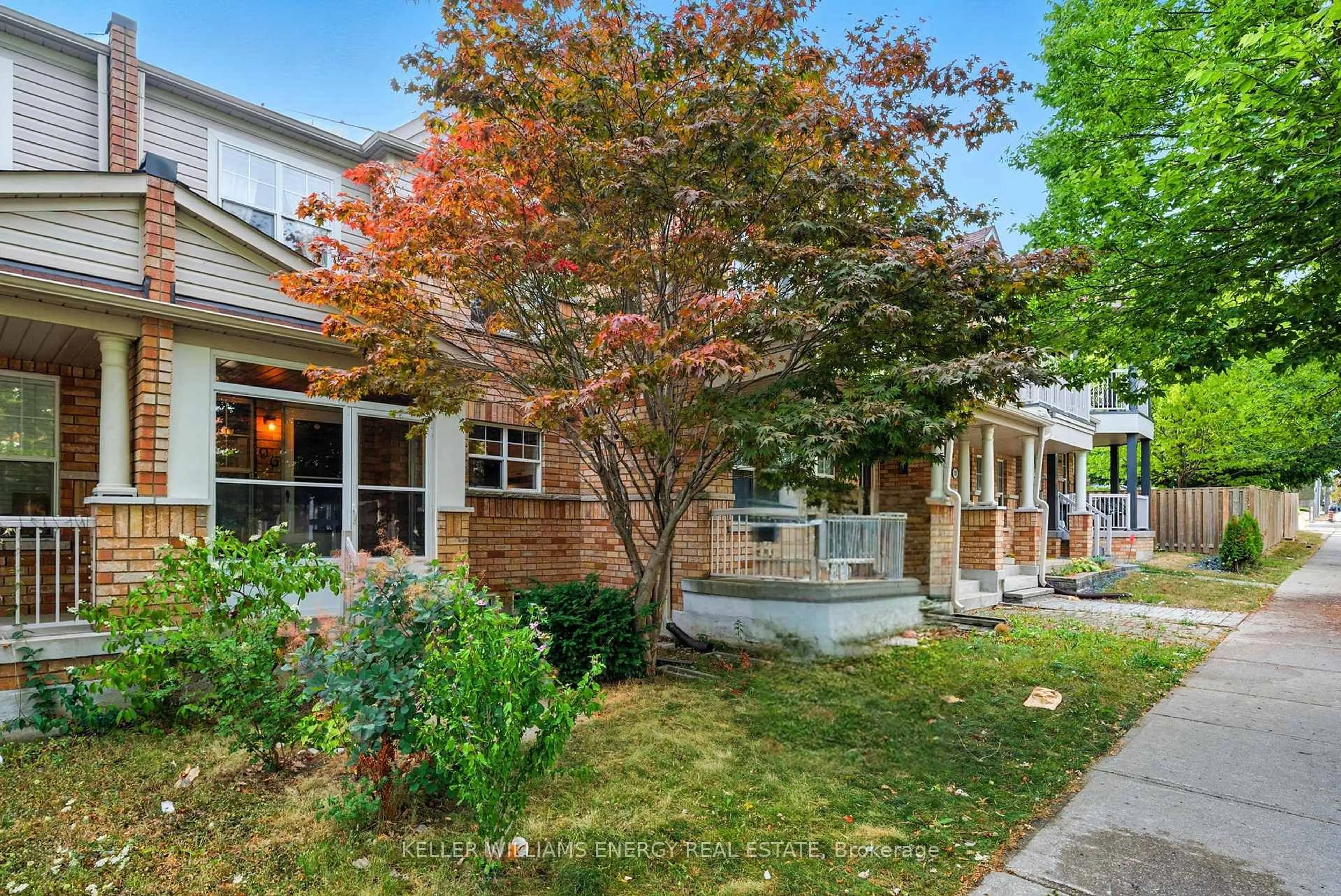 Patio, street for 96 Port Union Rd, Toronto Ontario M1C 5K4