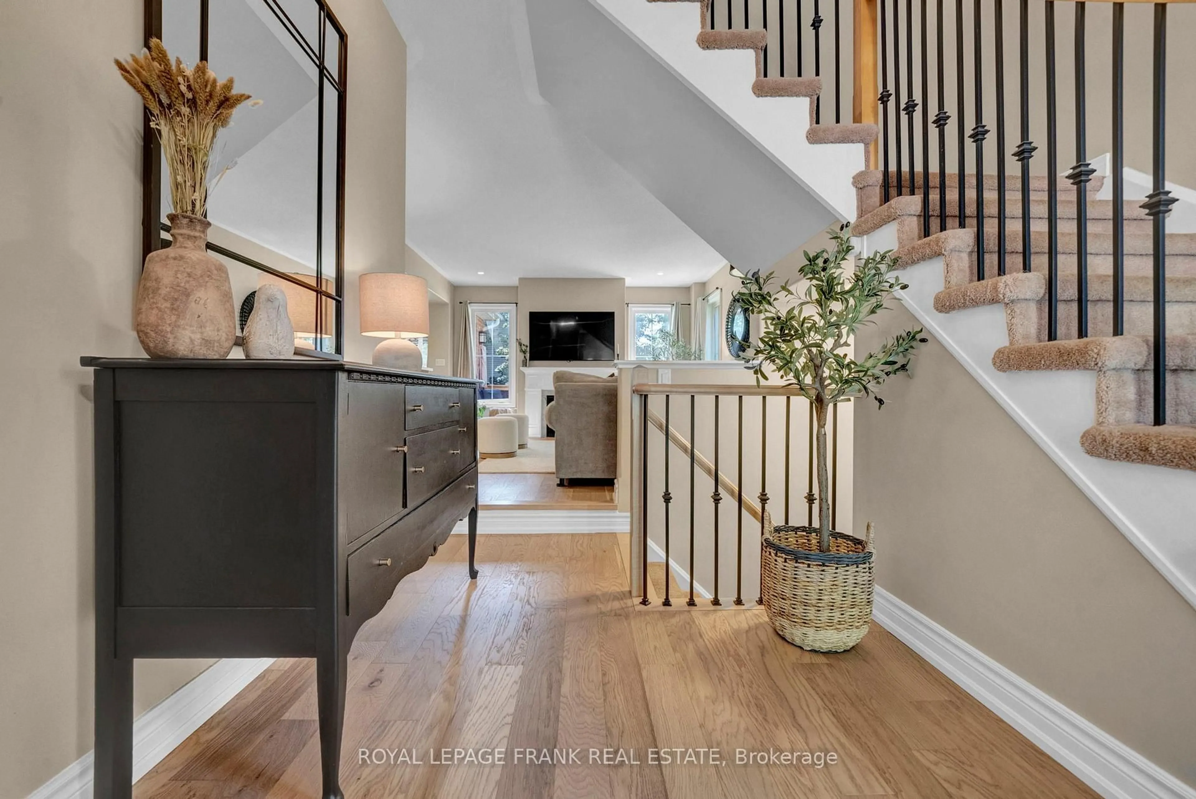 Indoor entryway for 22 Osgoode Gate, Clarington Ontario L1E 1V8