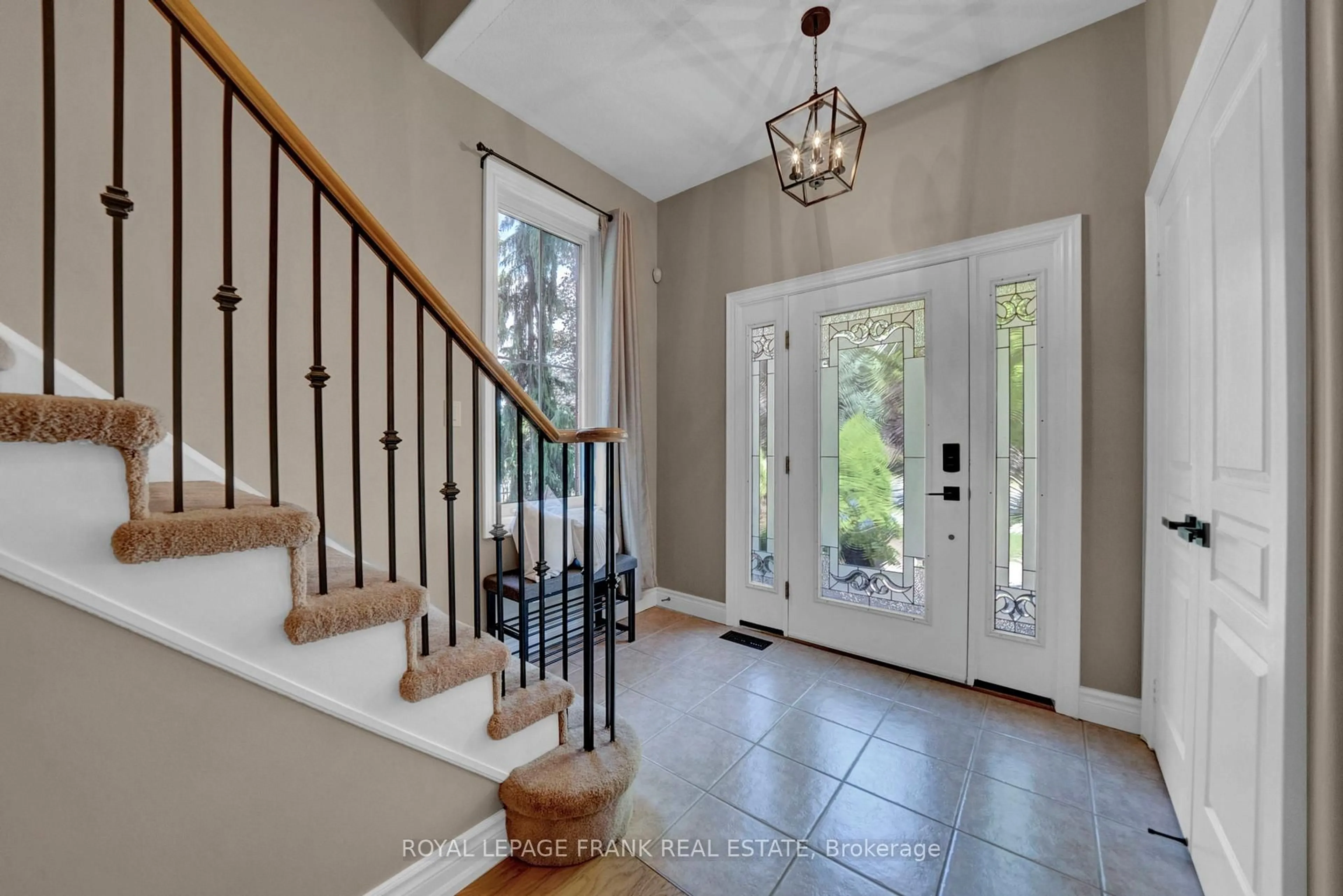 Indoor entryway for 22 Osgoode Gate, Clarington Ontario L1E 1V8
