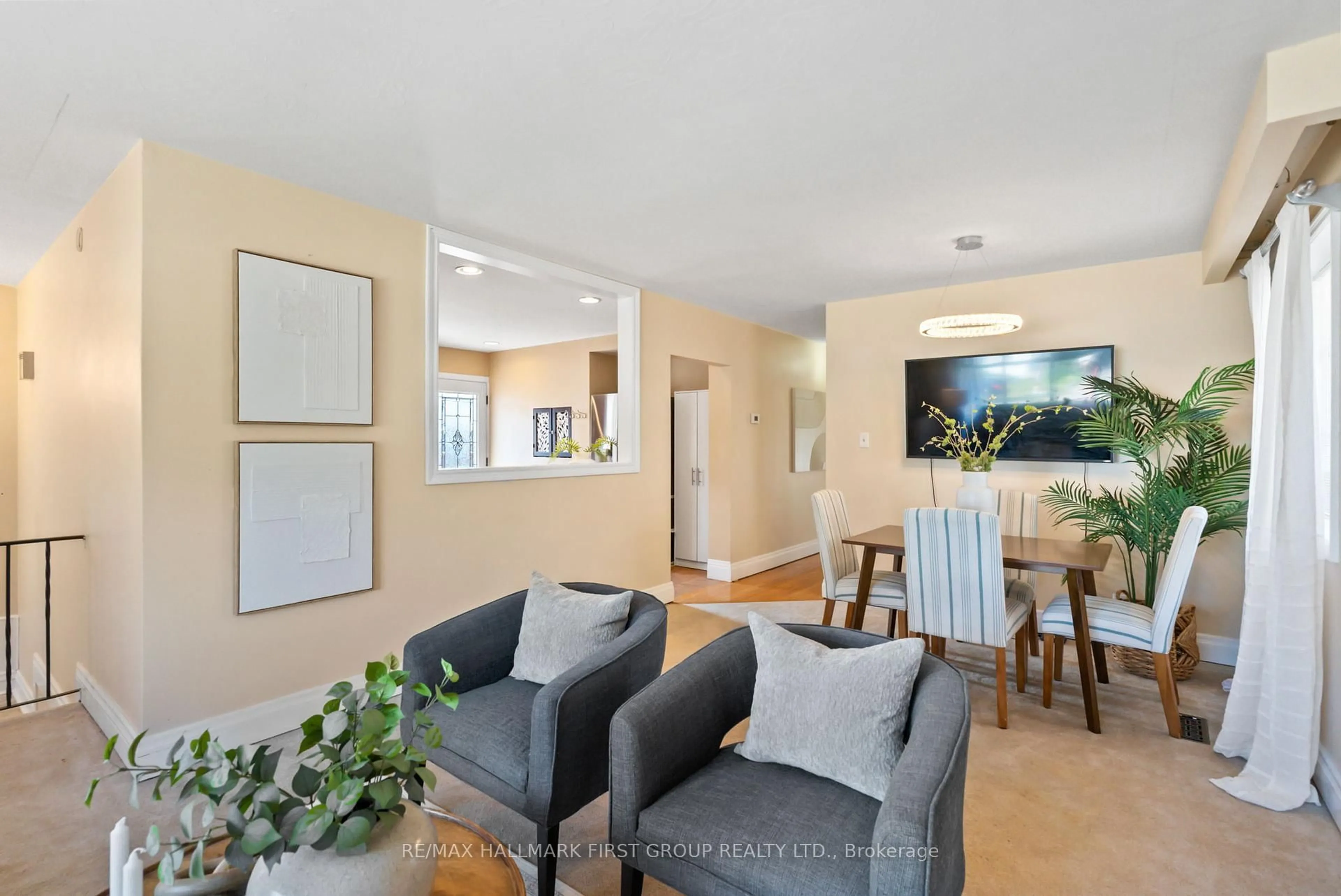 Living room with furniture, unknown for 205 Saint Peter St, Whitby Ontario L1N 1J2