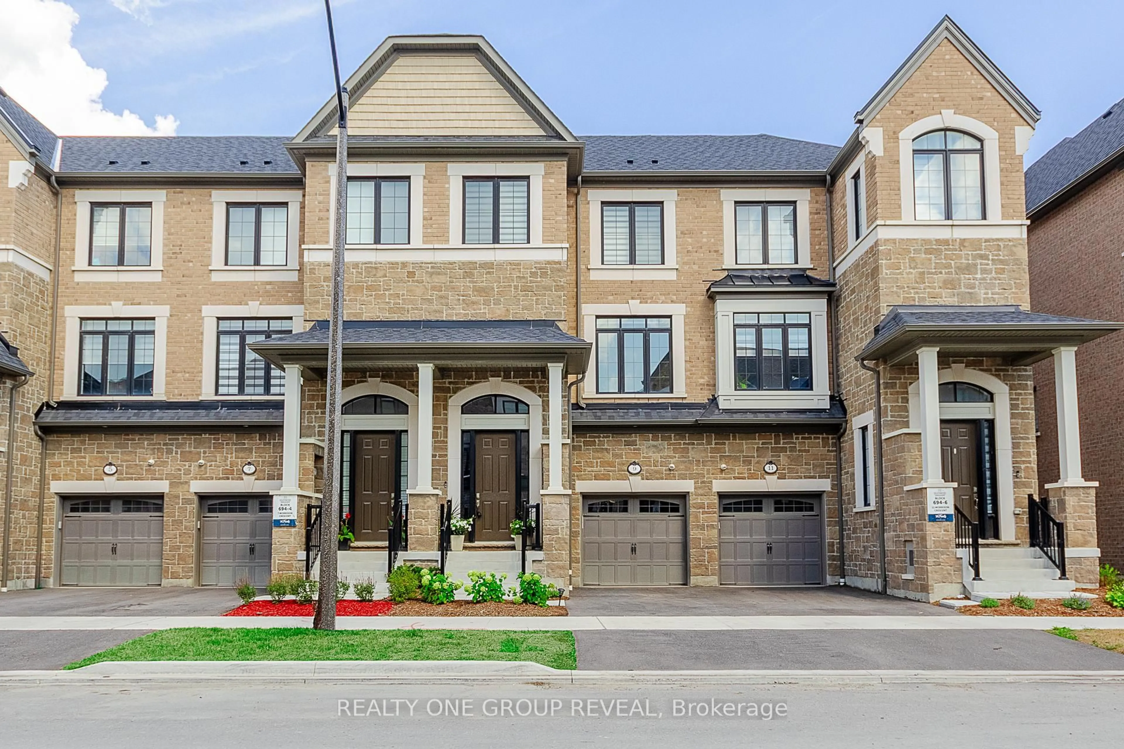 Home with brick exterior material, street for 9 Morrison Cres, Whitby Ontario L1P 0P4