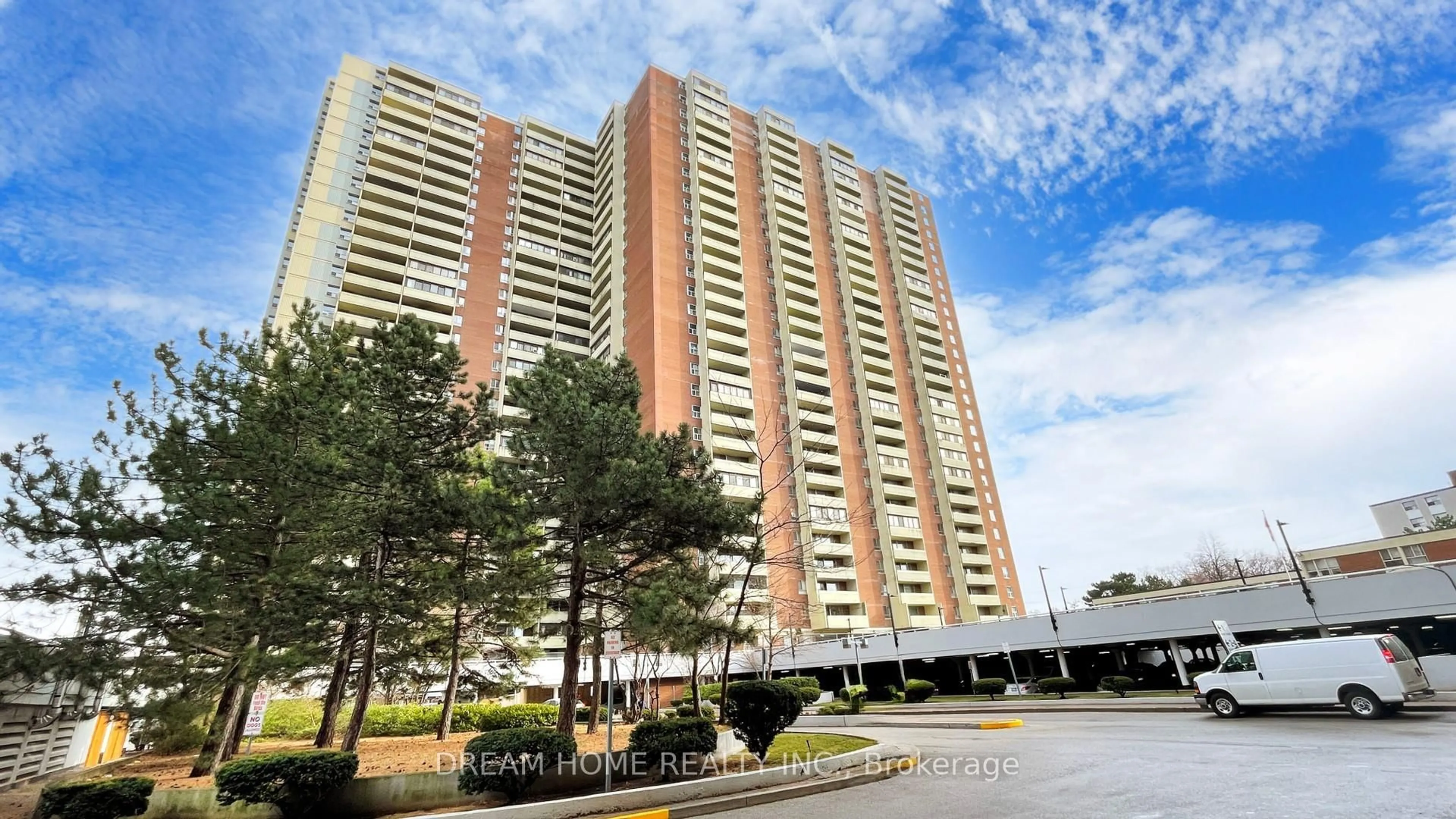 Unknown for 5 Massey Sq #1815, Toronto Ontario M4C 5L6