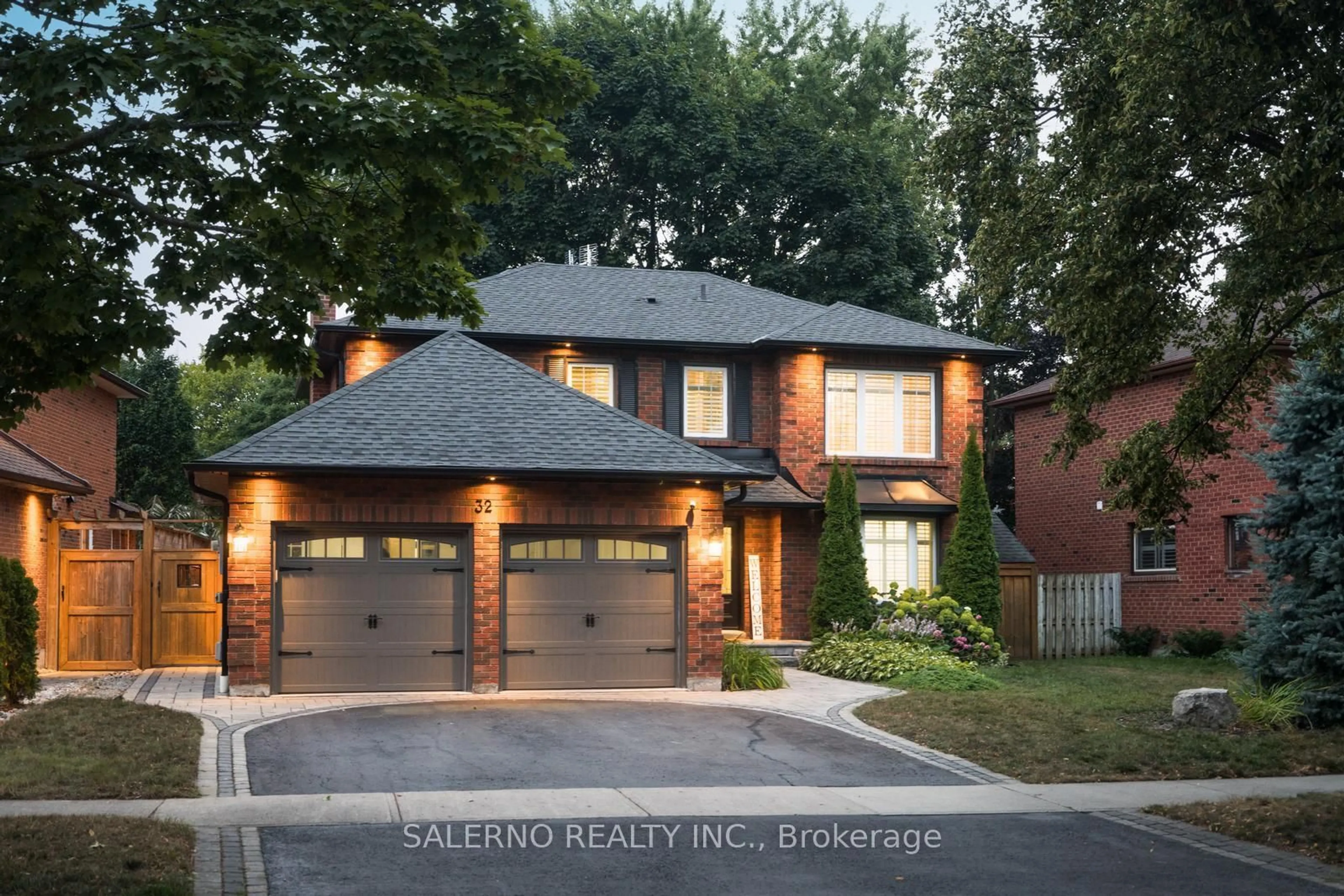 Home with brick exterior material, street for 32 Glen Hill Dr, Whitby Ontario L1N 7A1