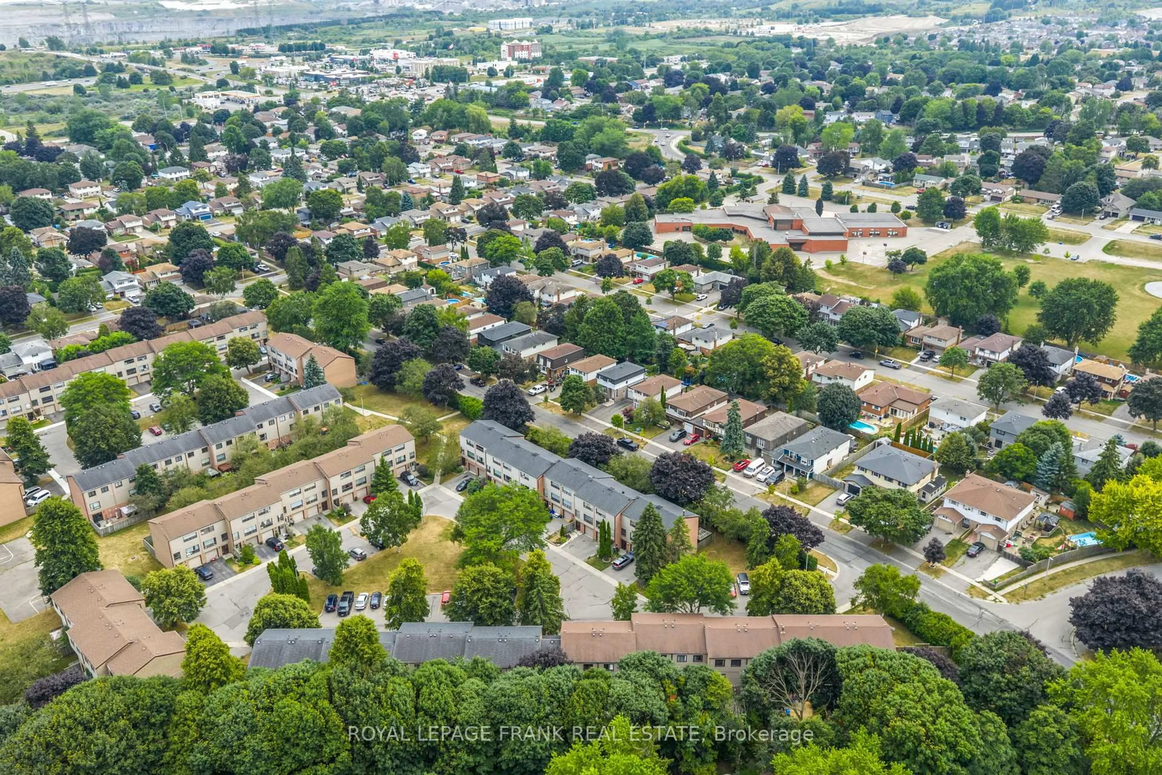 A pic from outside/outdoor area/front of a property/back of a property/a pic from drone, street for 9 The Bridle Path, Clarington Ontario L1C 3W1