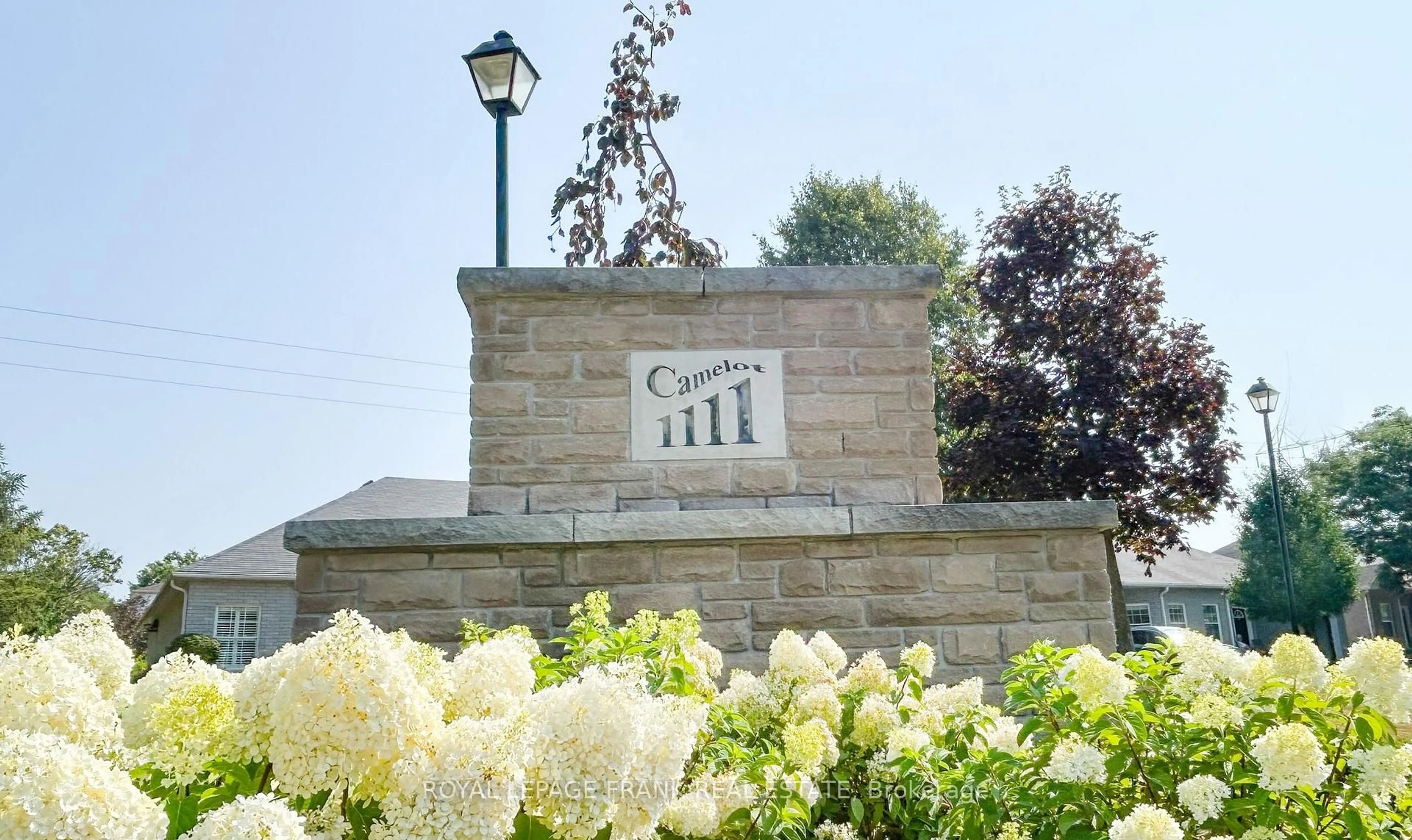 Patio, building for 1111 Wilson Rd #48, Oshawa Ontario L1G 8C2