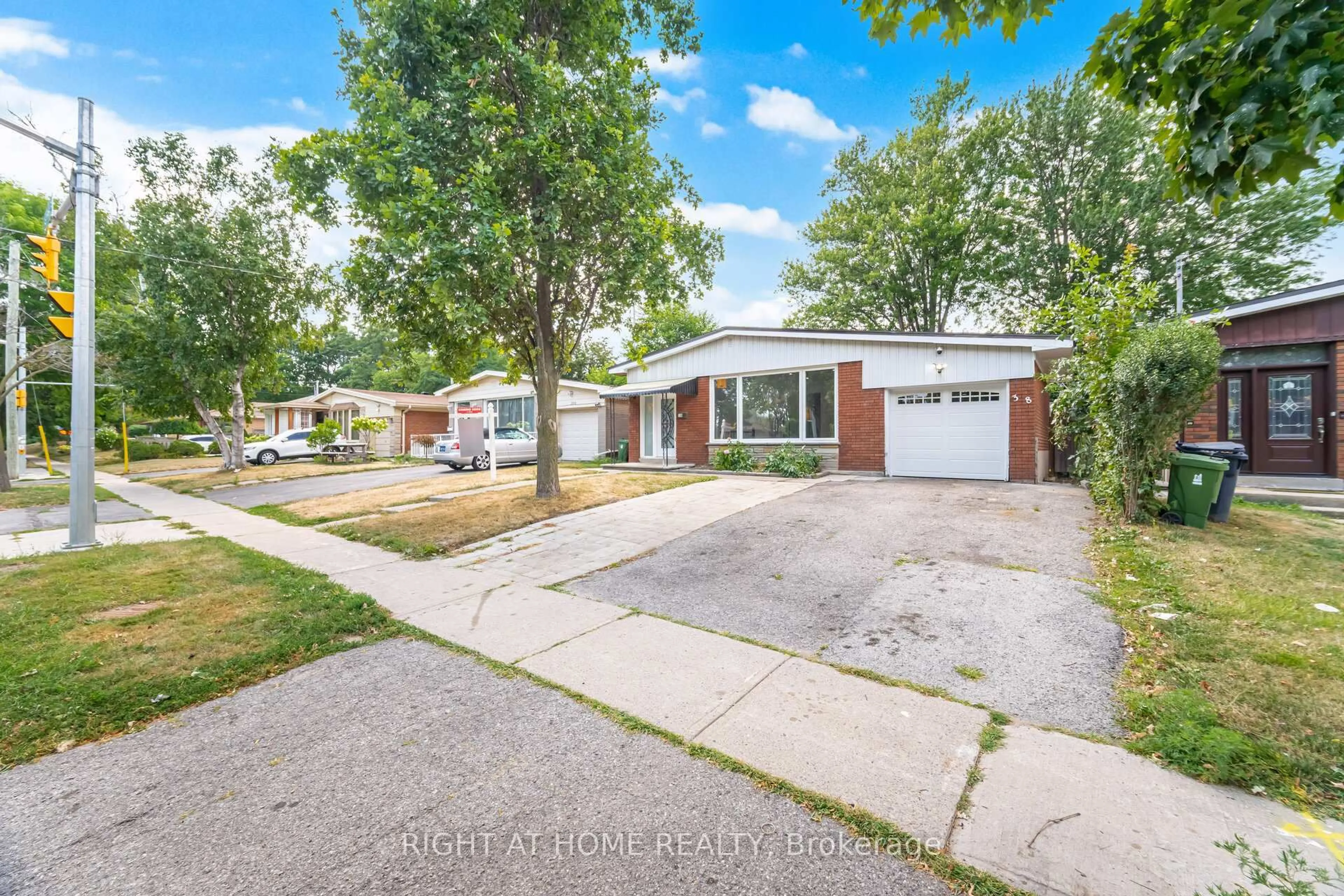 A pic from outside/outdoor area/front of a property/back of a property/a pic from drone, street for 348 Bellamy Rd, Toronto Ontario M1H 1E8