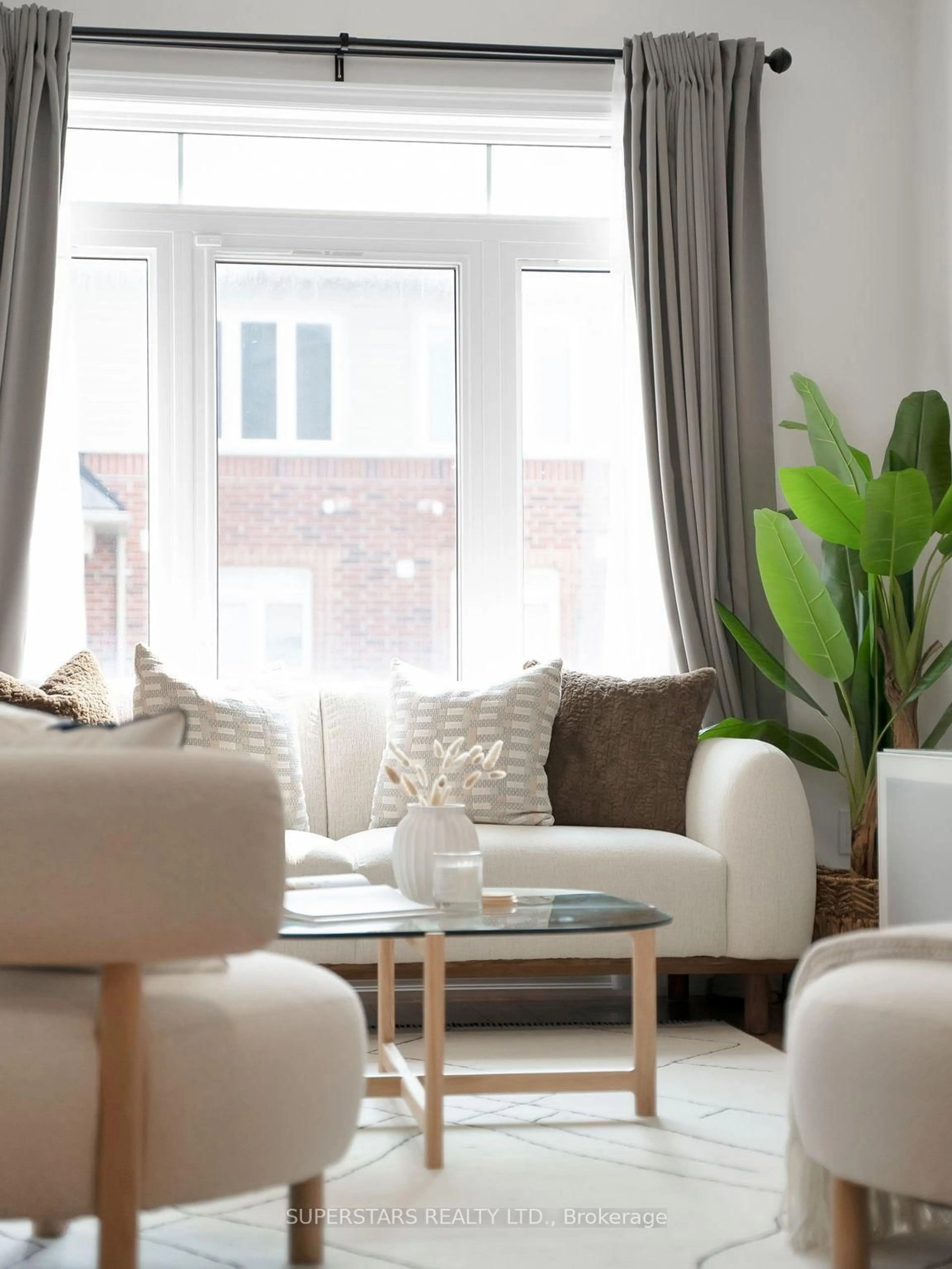 Living room with furniture, unknown for 2410 Nantucket Chse, Pickering Ontario L1X 0E5