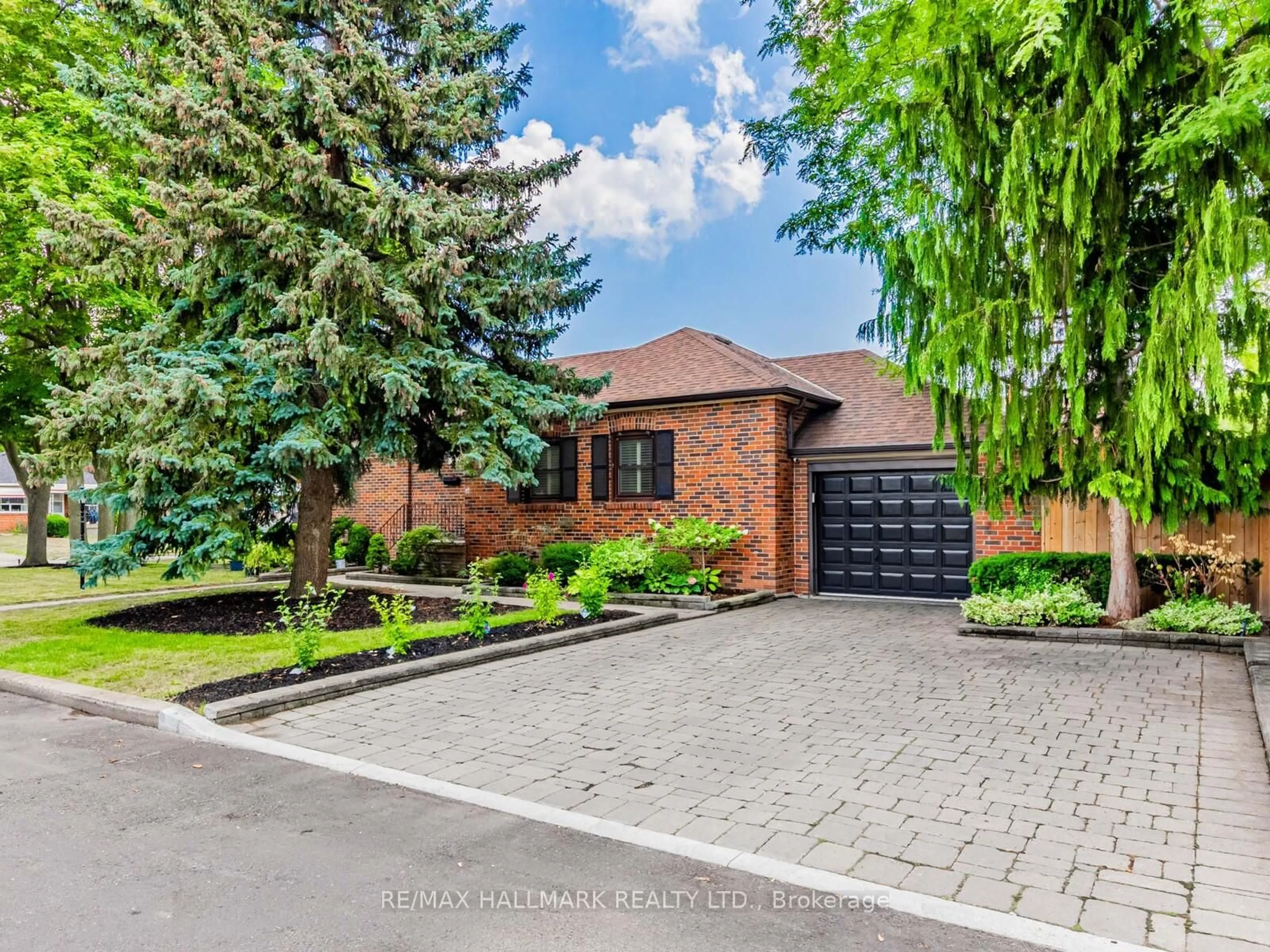 Home with brick exterior material, street for 26 Princeway Dr, Toronto Ontario M1R 2V9