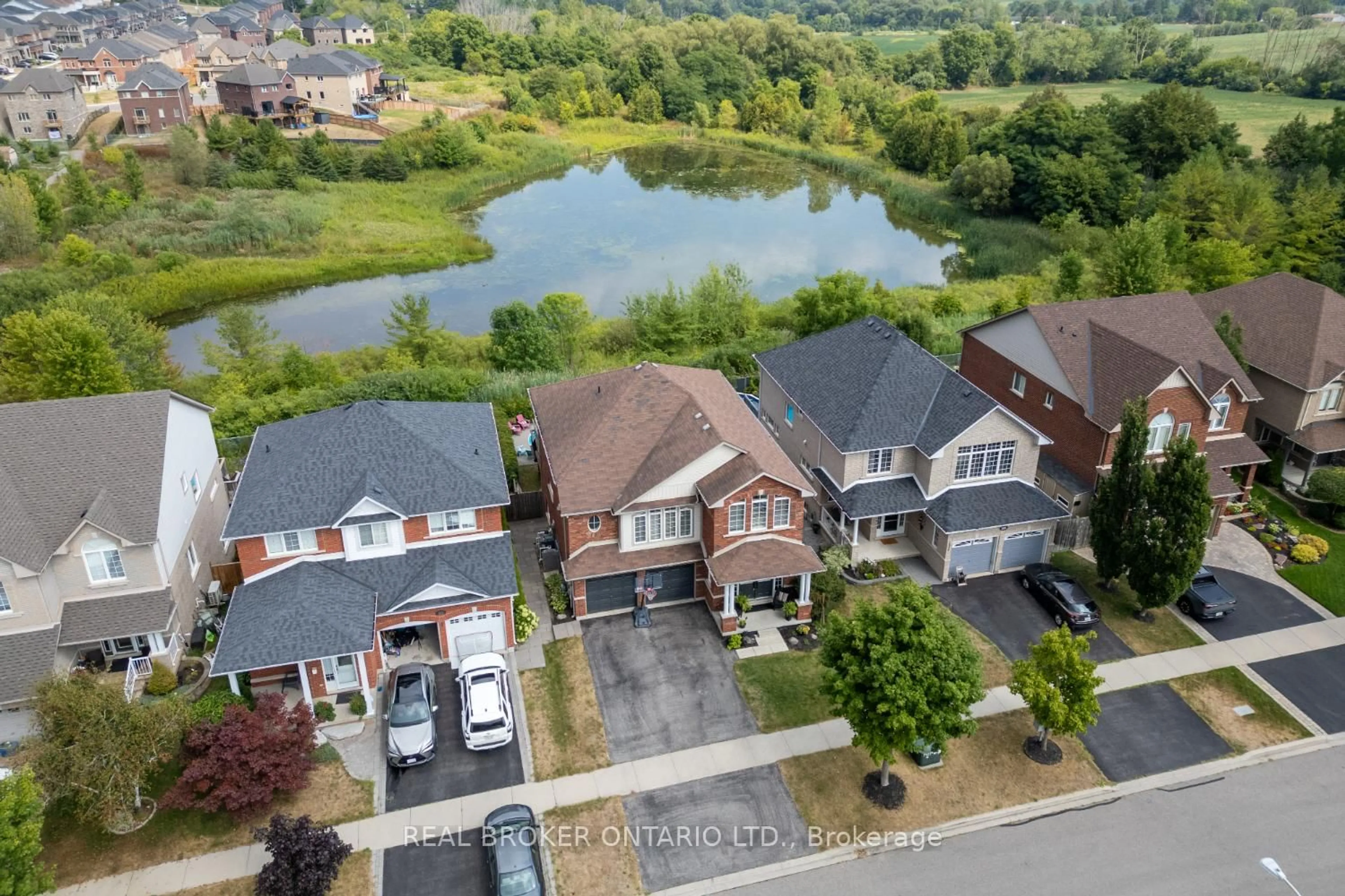 A pic from outside/outdoor area/front of a property/back of a property/a pic from drone, water/lake/river/ocean view for 199 Fenning Dr, Clarington Ontario L1E 3K4