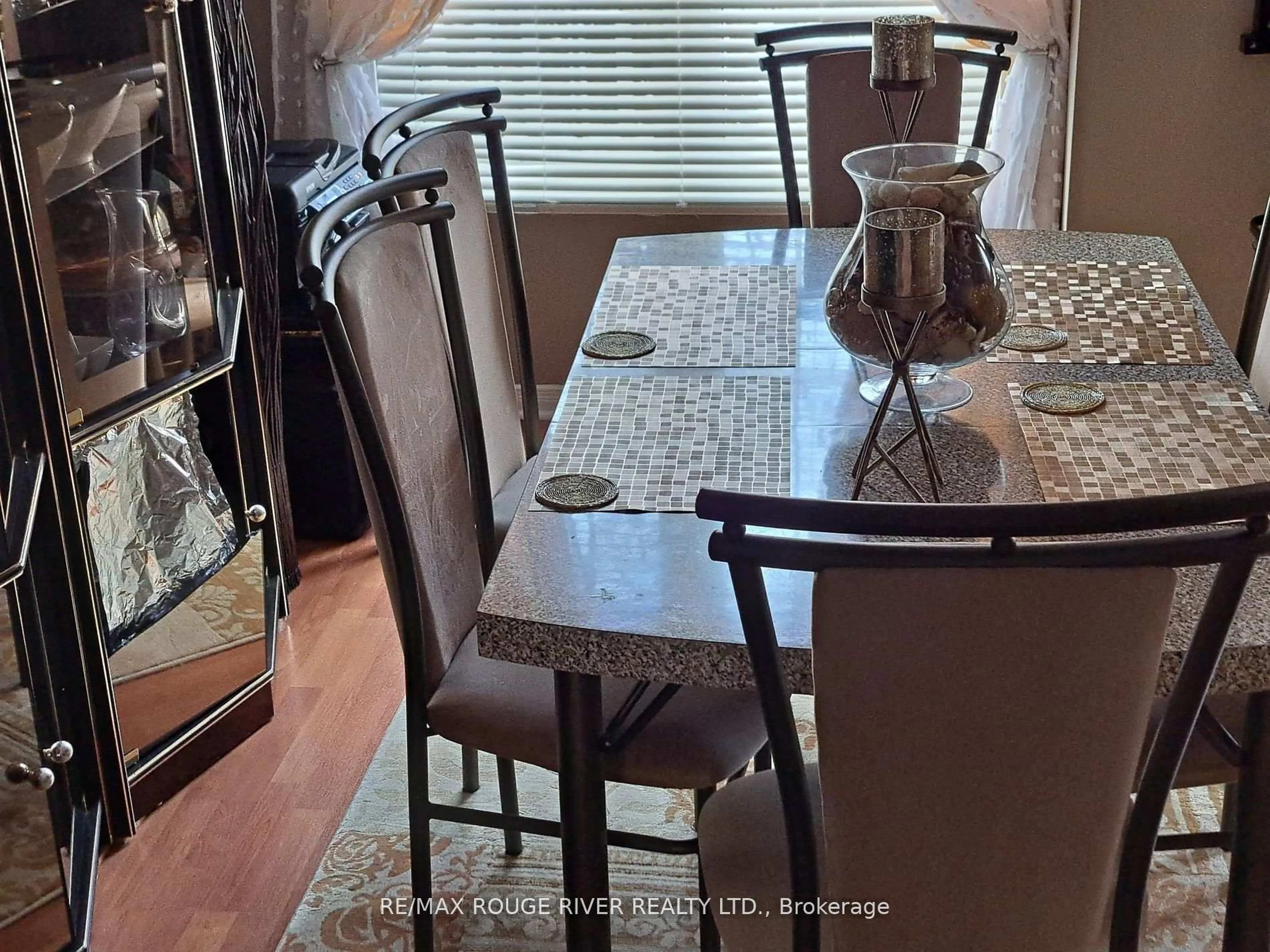 Dining room, unknown for 1850 Kingston Rd #40, Pickering Ontario L1V 0A2