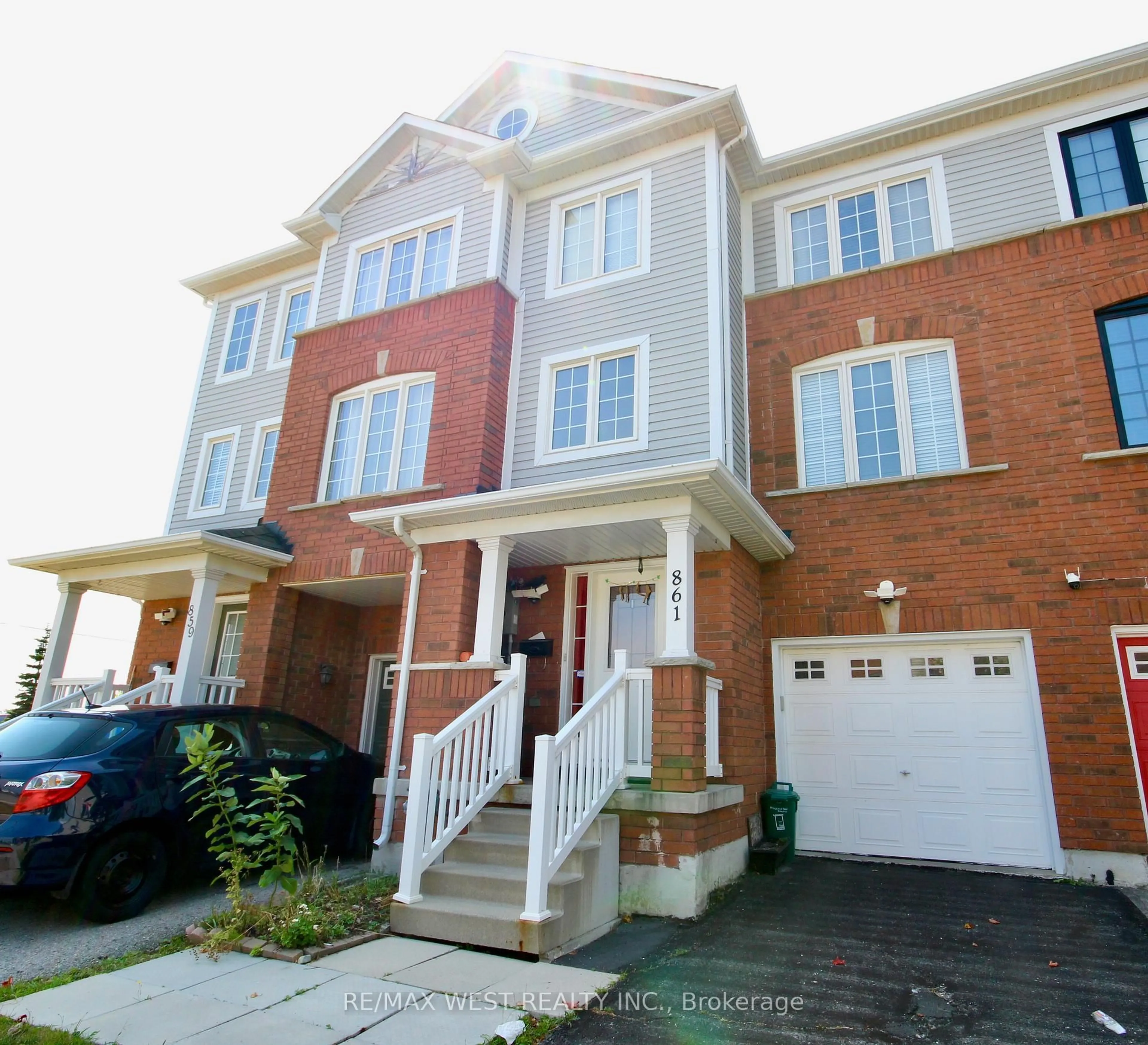 Home with brick exterior material, street for 861 Bourne Cres, Oshawa Ontario L1H 8X9