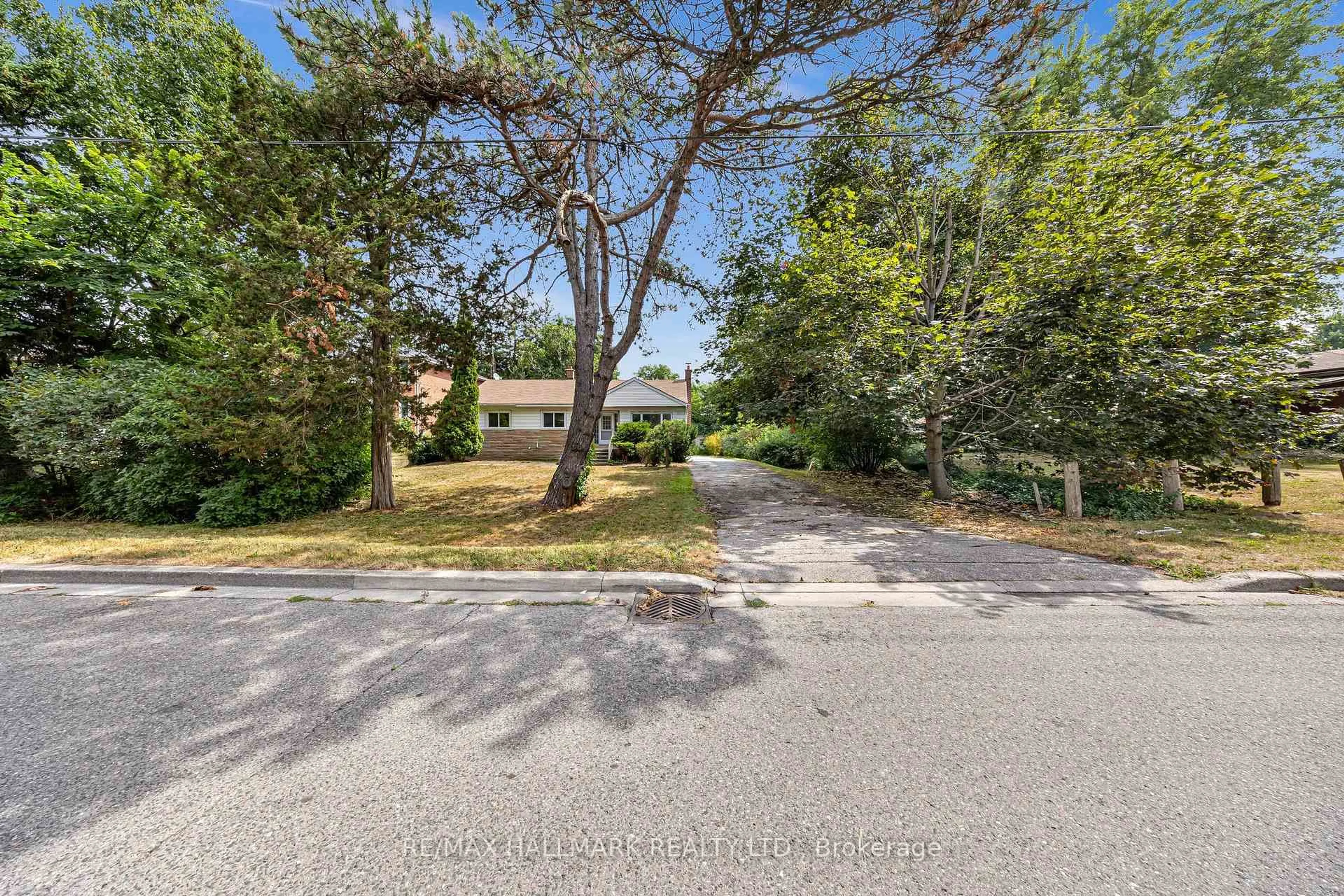 Unknown for 41 Minnacote Ave, Toronto Ontario M1E 4B2