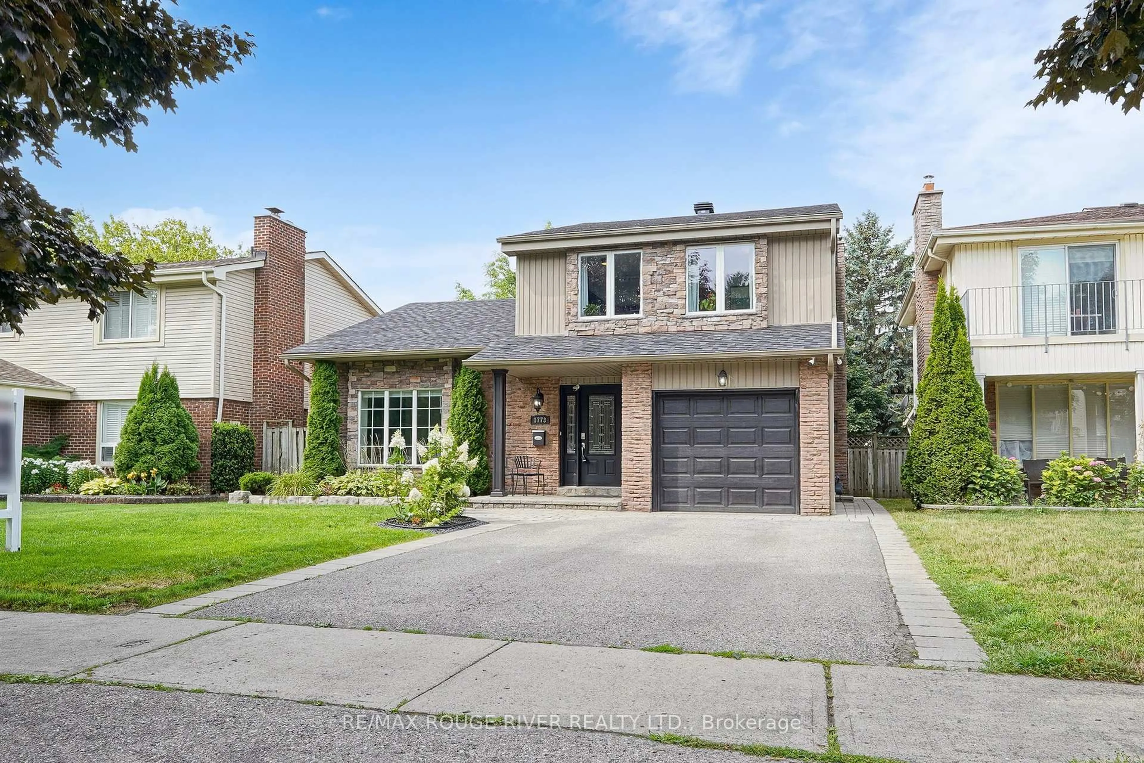 Home with brick exterior material, street for 1773 Bronte Sq, Pickering Ontario L1V 3C1